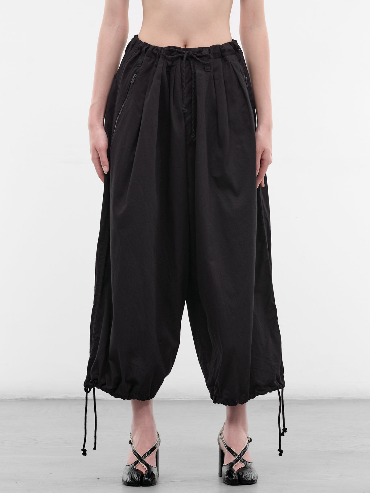 Black 3-Tucks Pleated Baggy Trousers (FK-P65-005-BLACK)