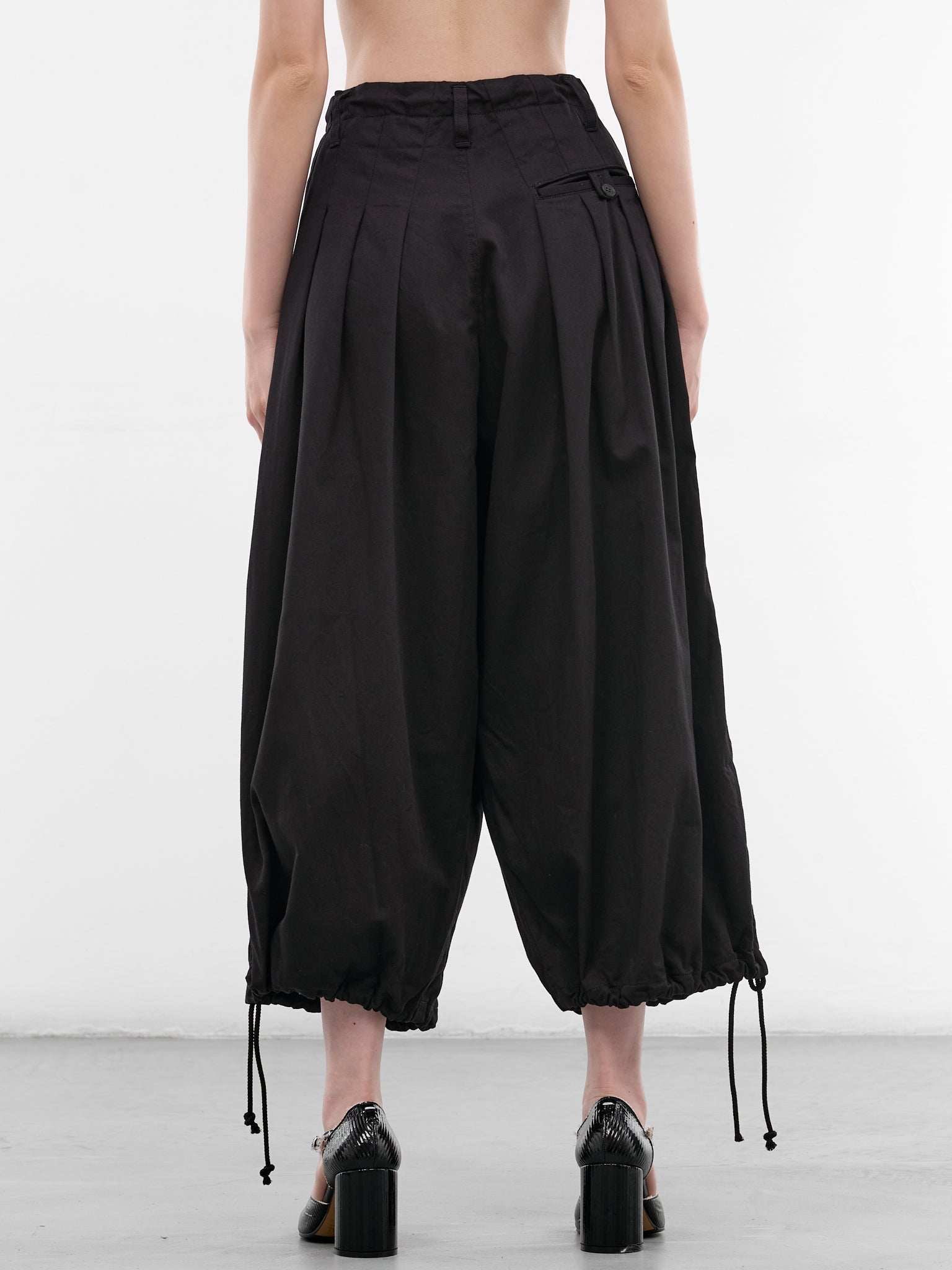Black 3-Tucks Pleated Baggy Trousers (FK-P65-005-BLACK)