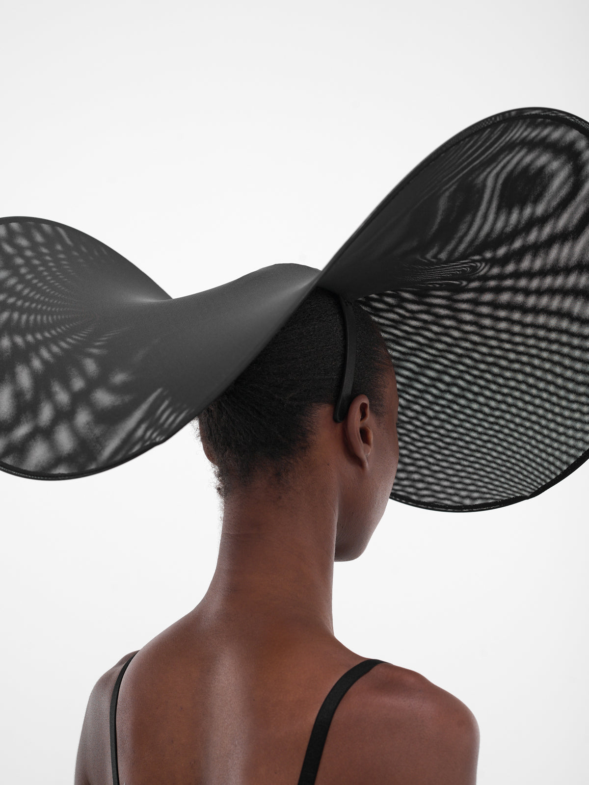 Black Sculptural Church Hat (FLAW25WWCRHHT-BLACK)