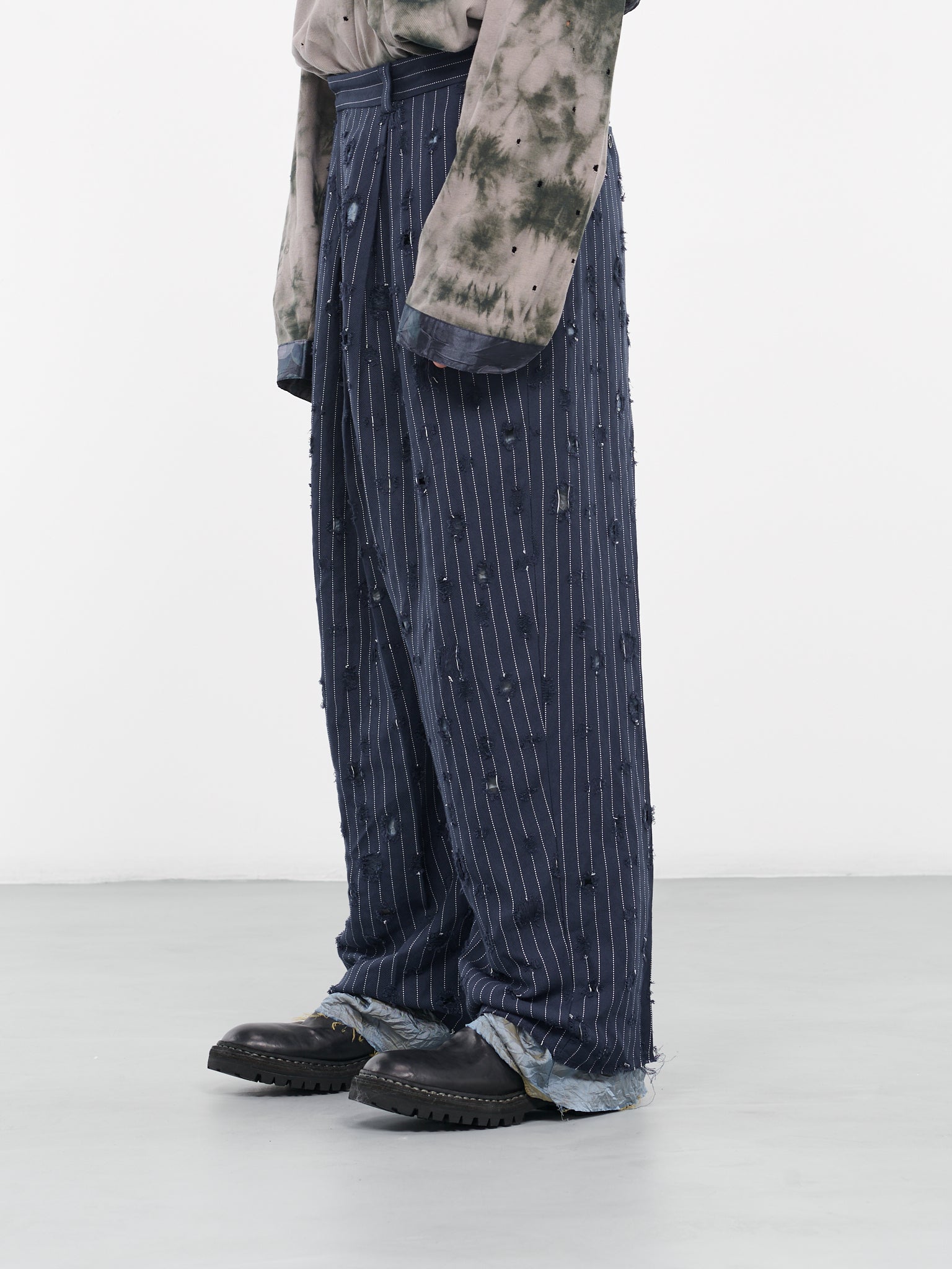 Distressed Tailored Trousers (FN-MN-TROU000896-NAVY)