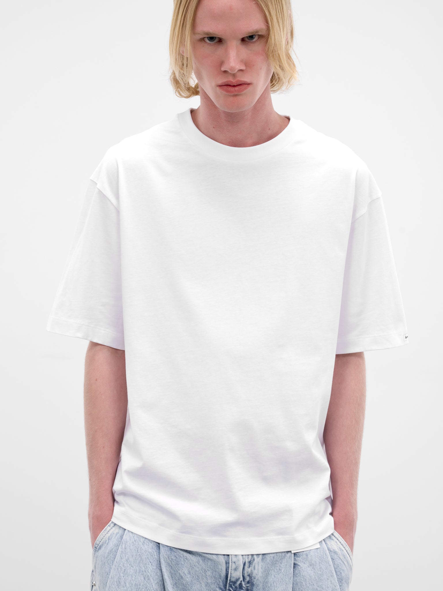 White Oversized Cotton Tee (FN-UX-TSHI000254-OPTIC-WHITE)