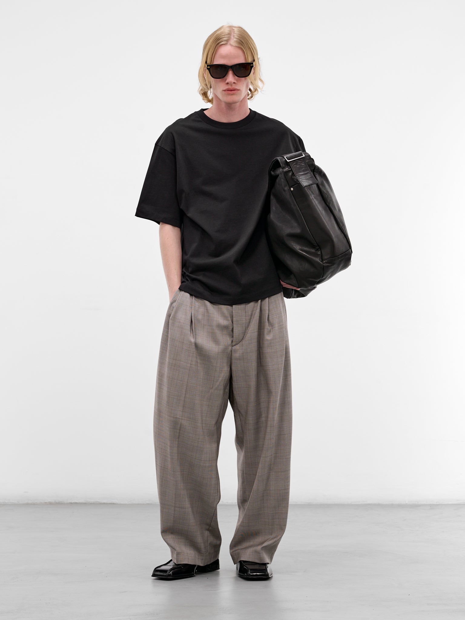 Black Oversized Cotton Tee (FN-UX-TSHI000254-BLACK)