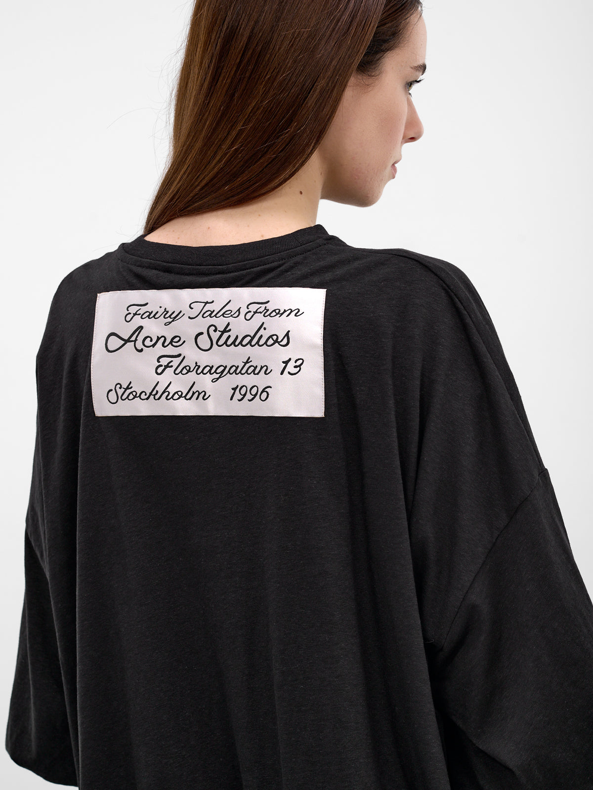 Oversized Gathered Hem Logo Tee (FN-WN-TSHI000869-BLACK)