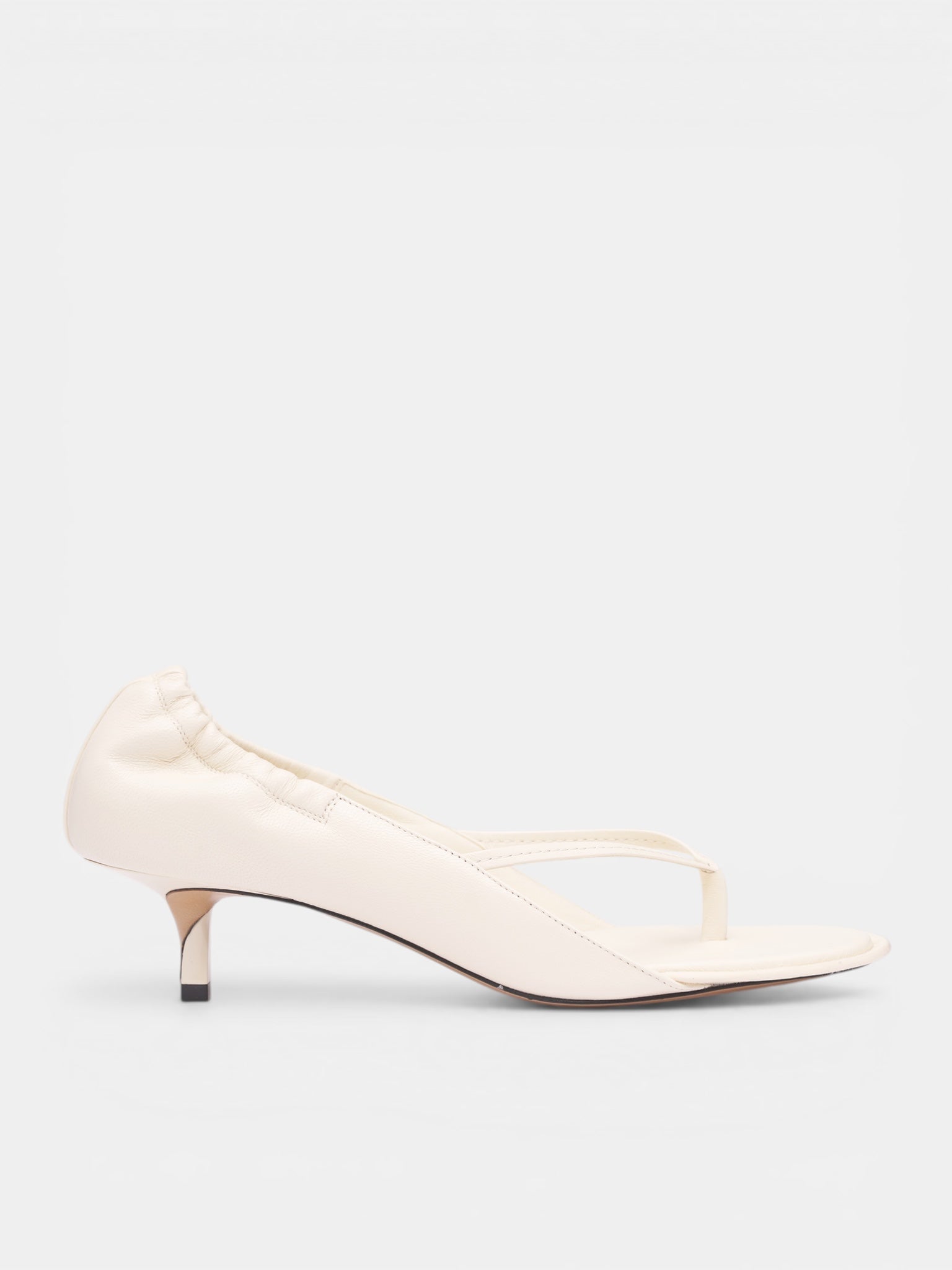 White Leather Low Sandals (FOW00204AC27L26-LIGHT-IVORY)