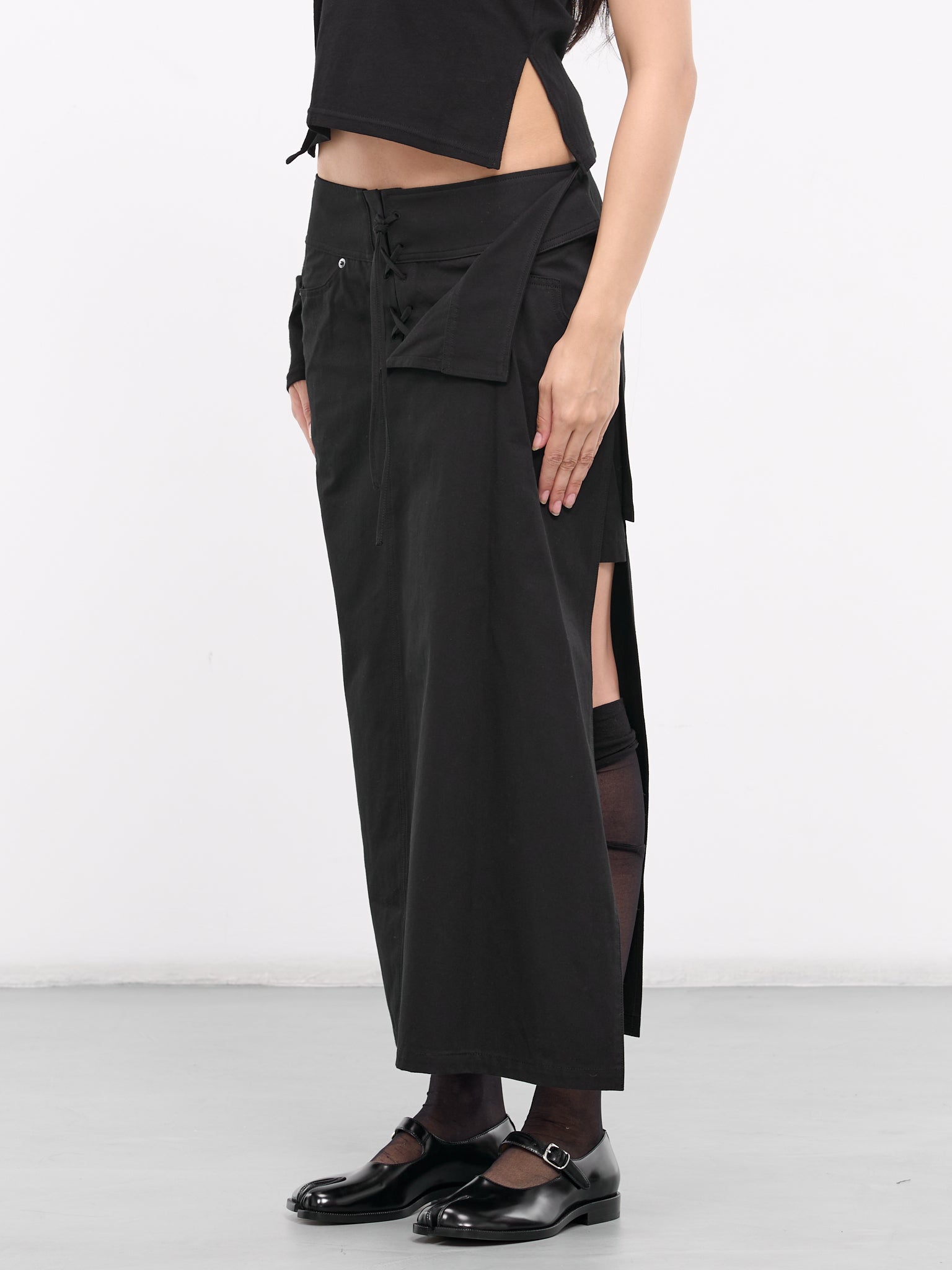 Lace-Up Maxi Skirt (FS-S68-002-BLACK)