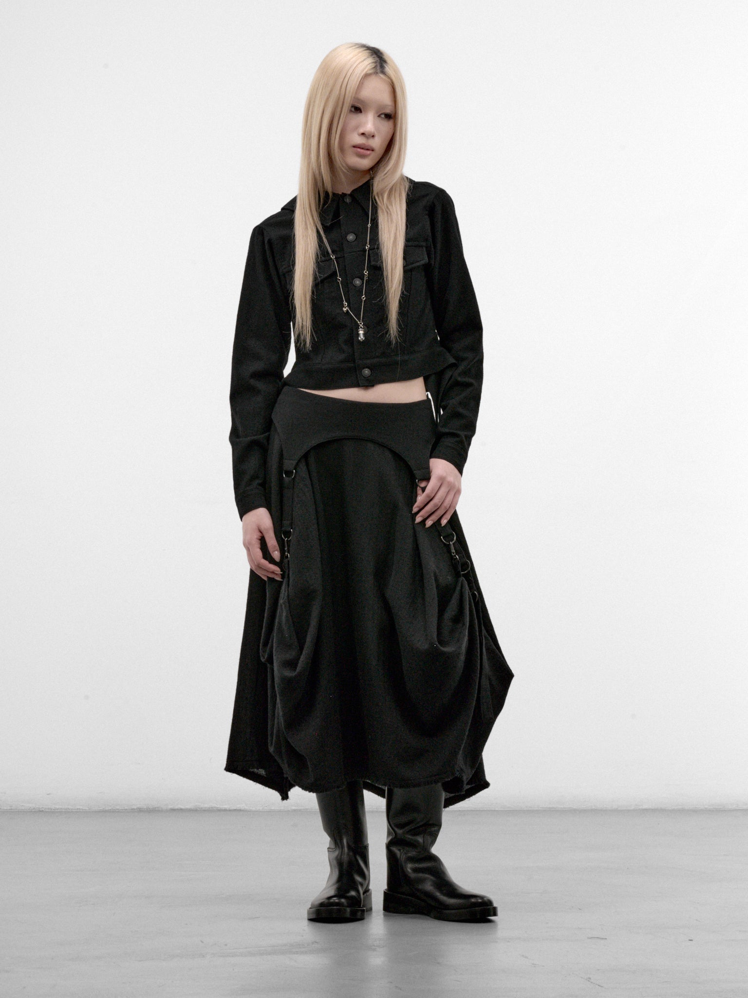 Black Cropped Keyhole Jacket (Black FW-J64-106-BLACK)