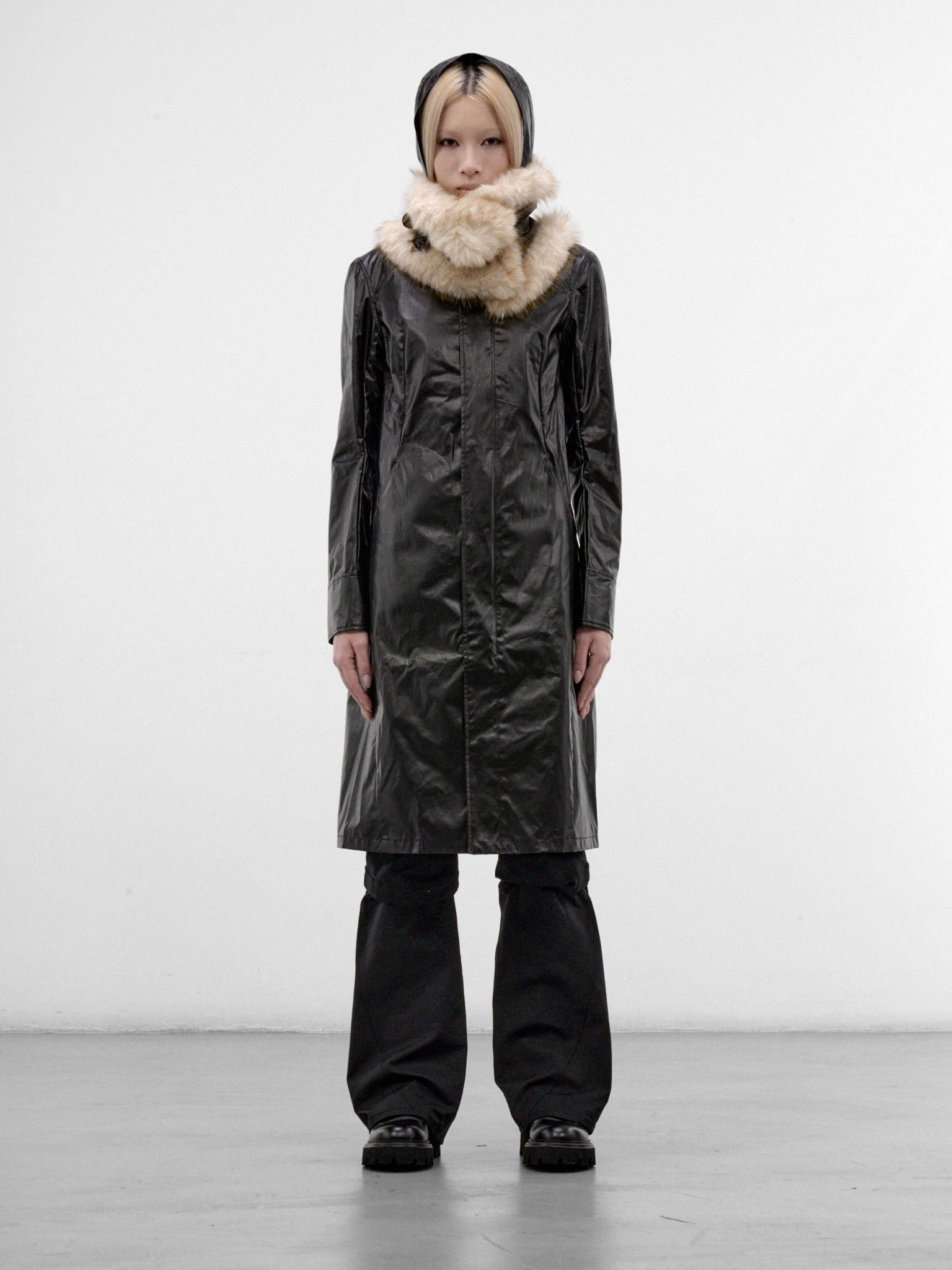 Black Trinity Coat & Muffler (FW26-CT1K-BLACK)