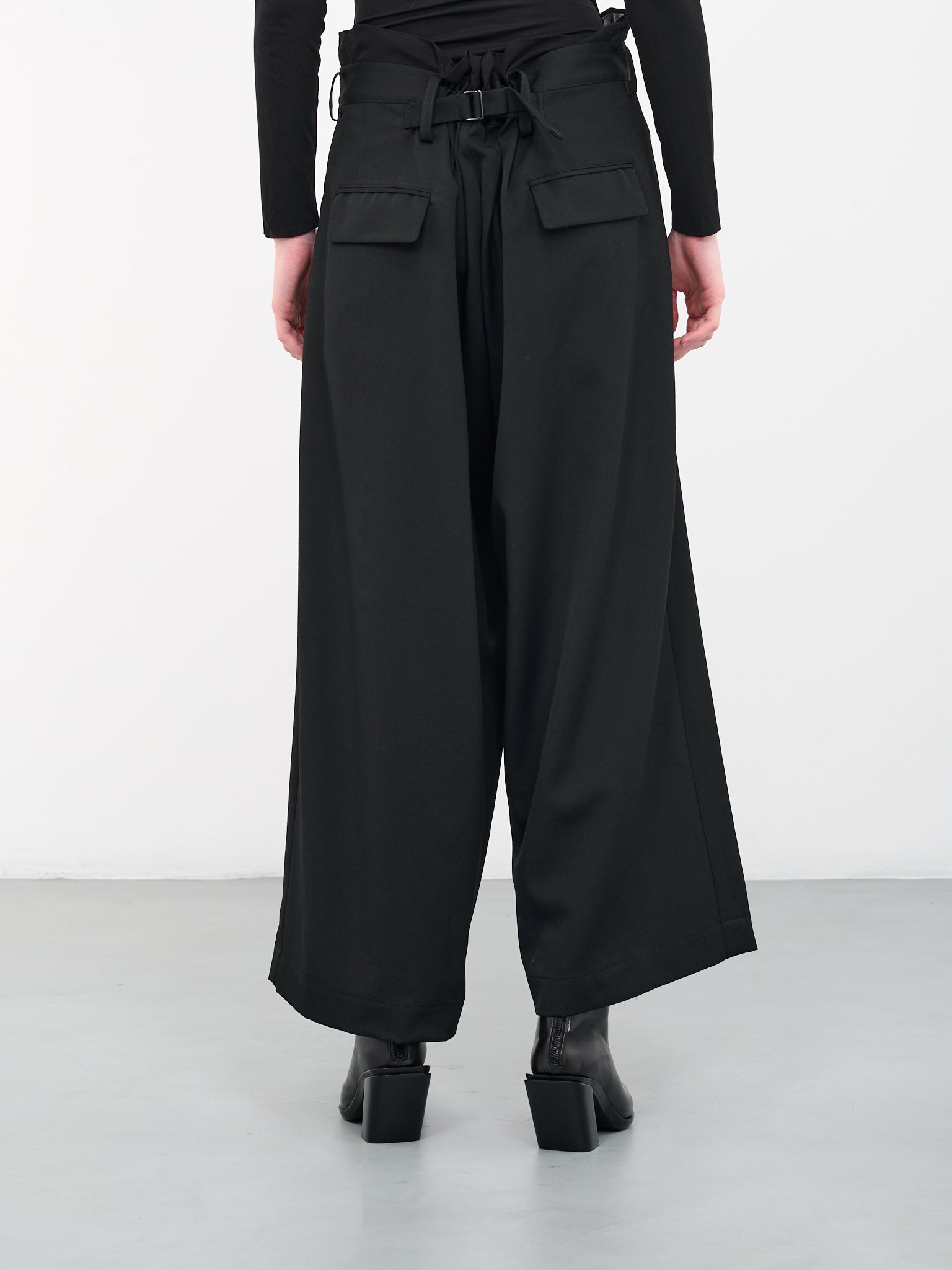 Gabardine Pleated Wide Trousers (FZ-P61-100-1-BLACK)