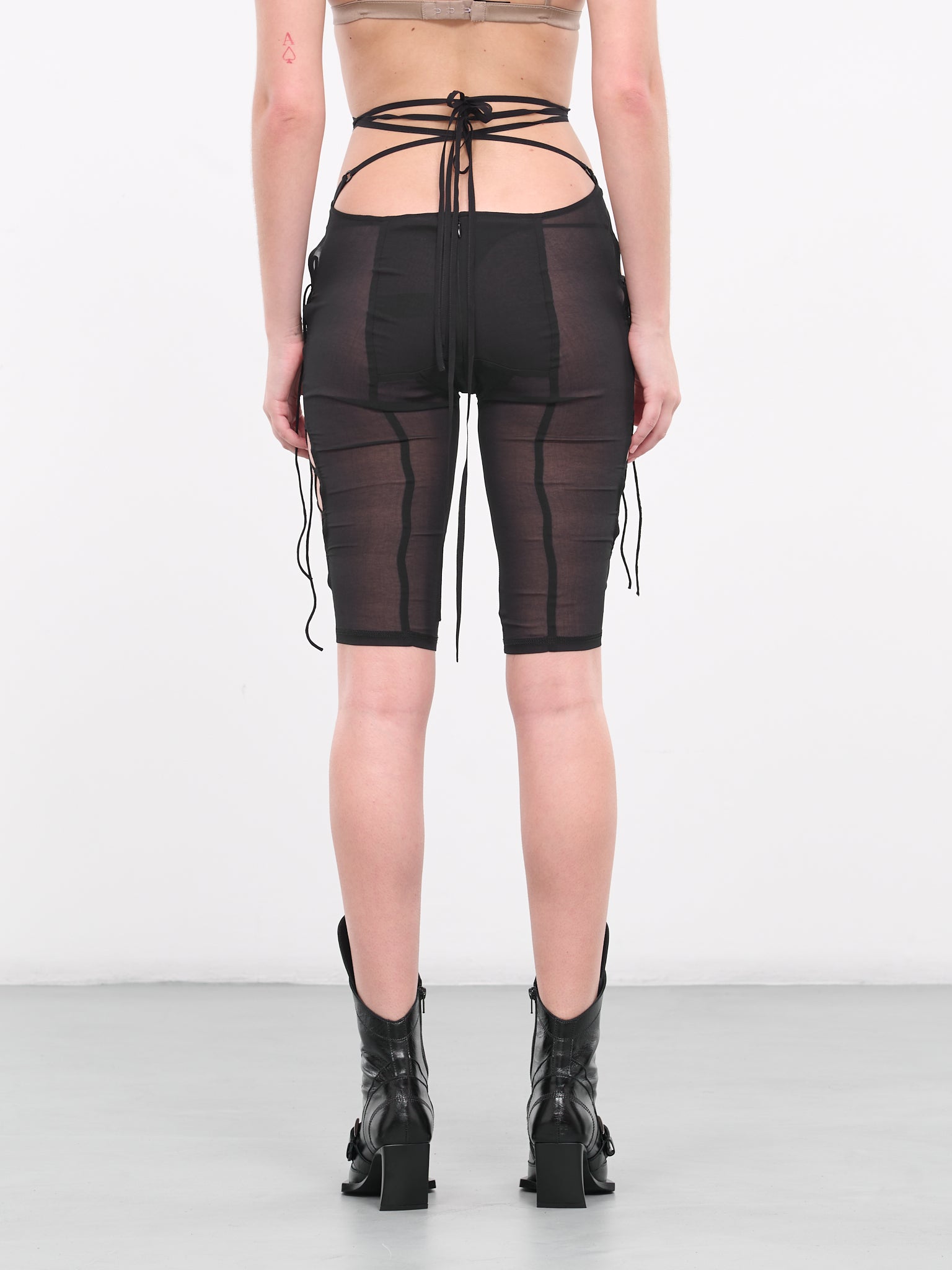 Lace-Up Short Leggings (GLIMS0-BLACK)