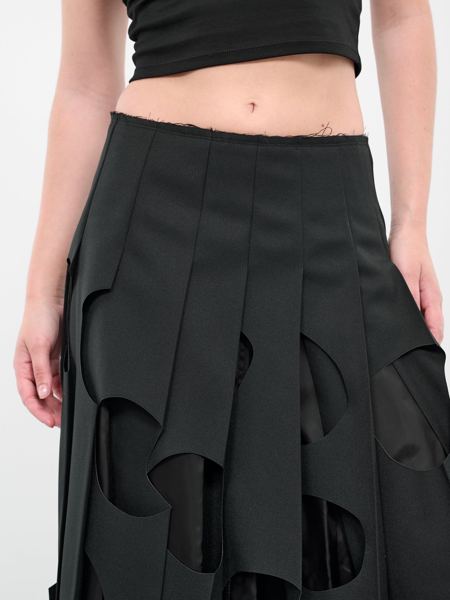 Circle Cut-Out Skirt (GM-S007-051-BLACK)