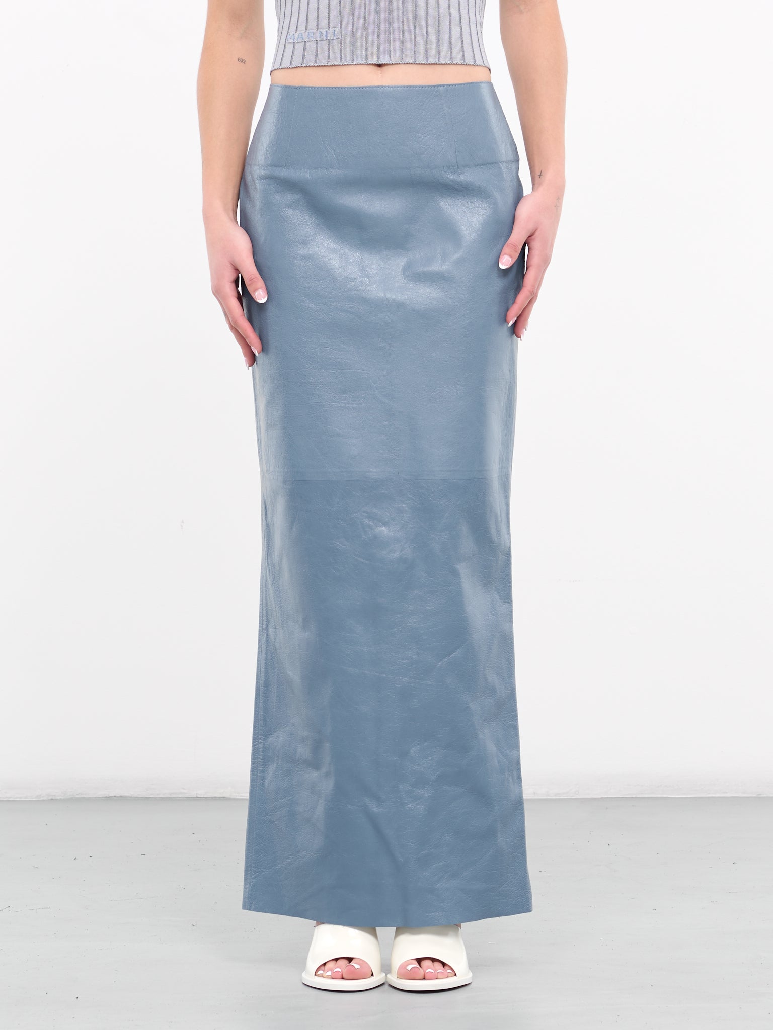 Blue Shiny Leather Pencil Skirt (GOMX0633A0-ULG153-POWDER-BLUE)