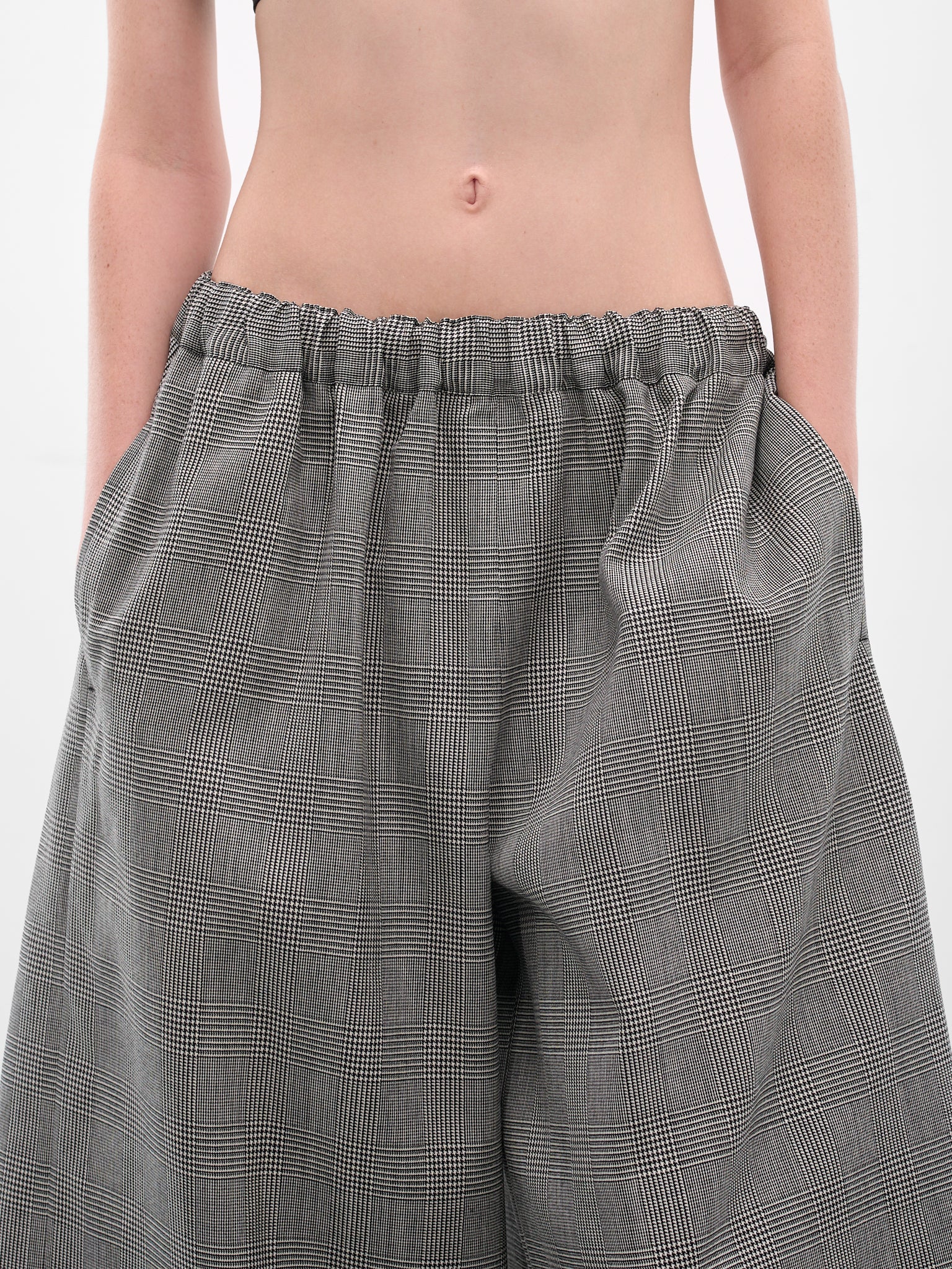 Gray Check Elasticated Baggy Trousers (GP-P015-051-1-ECRU-BLACK)