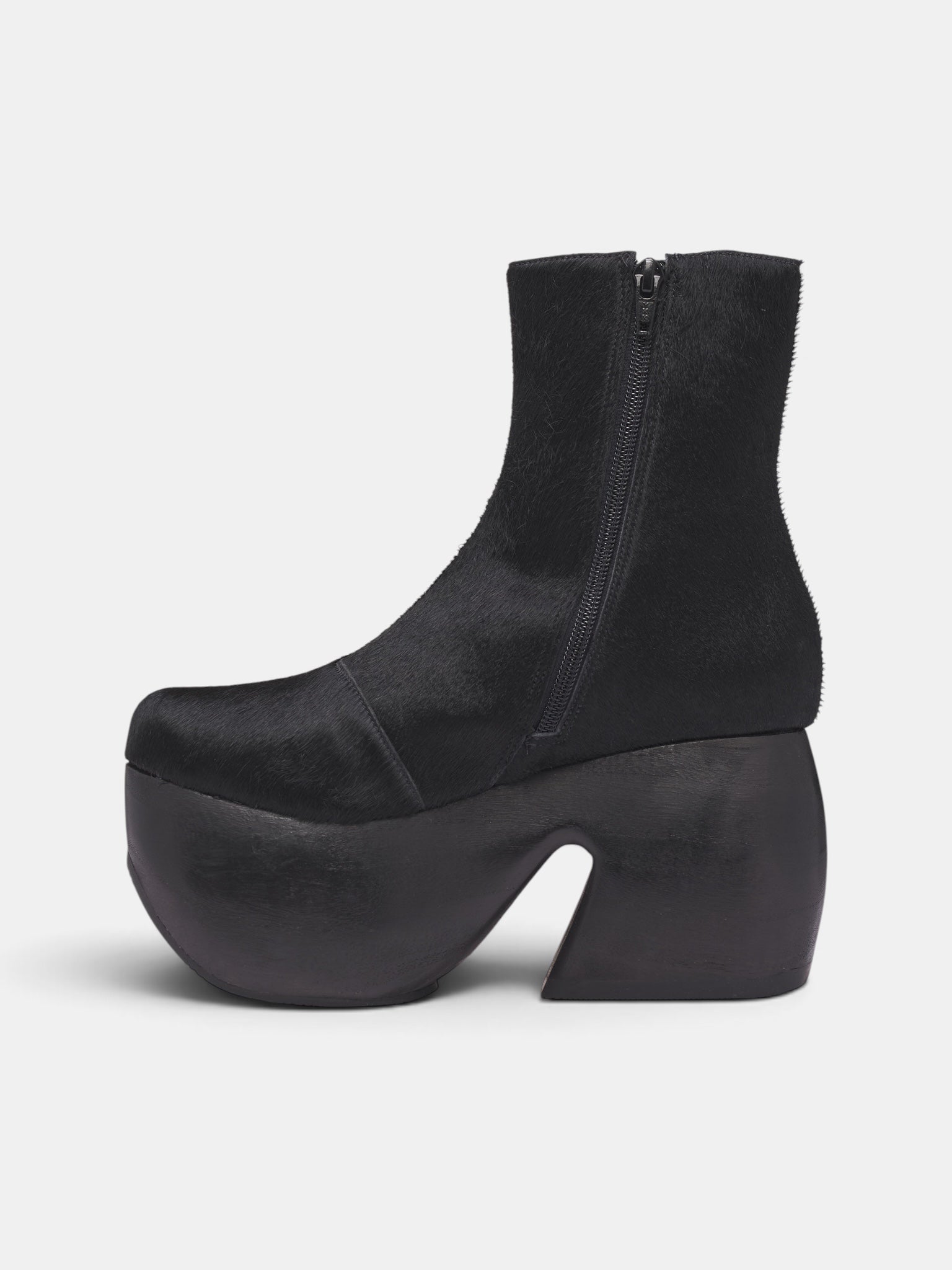 Short Hair Platform Ankle Boots (GR-K102-W26-BLACK)
