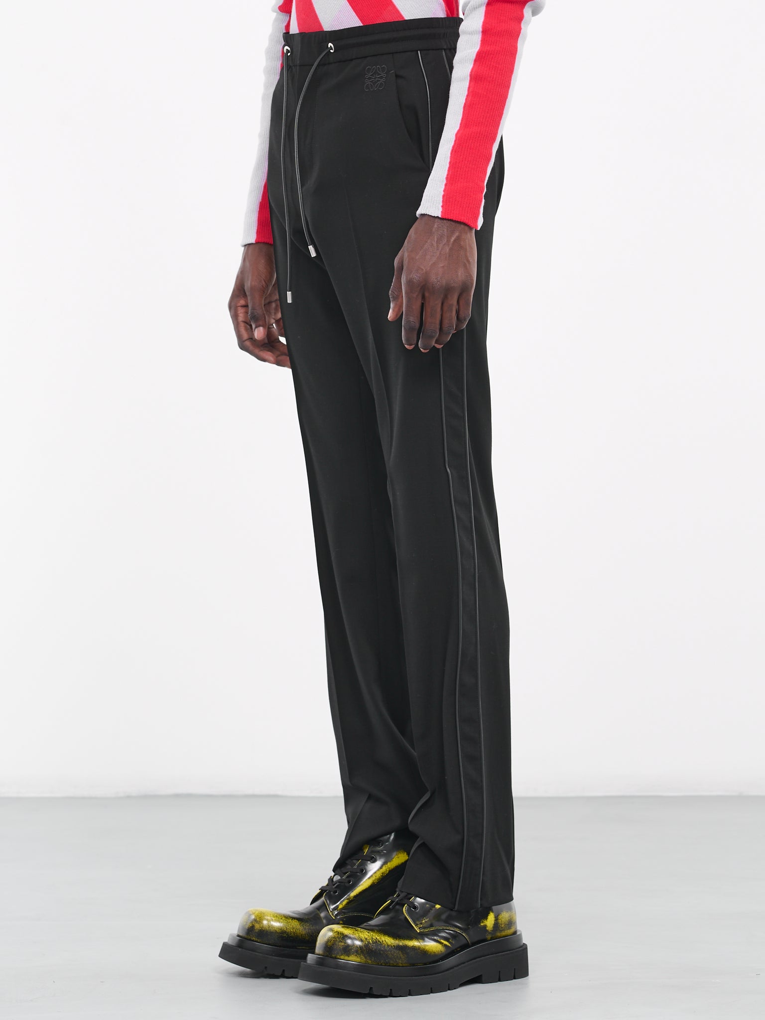 Tracksuit Trousers (H526Y04WCP-BLACK)