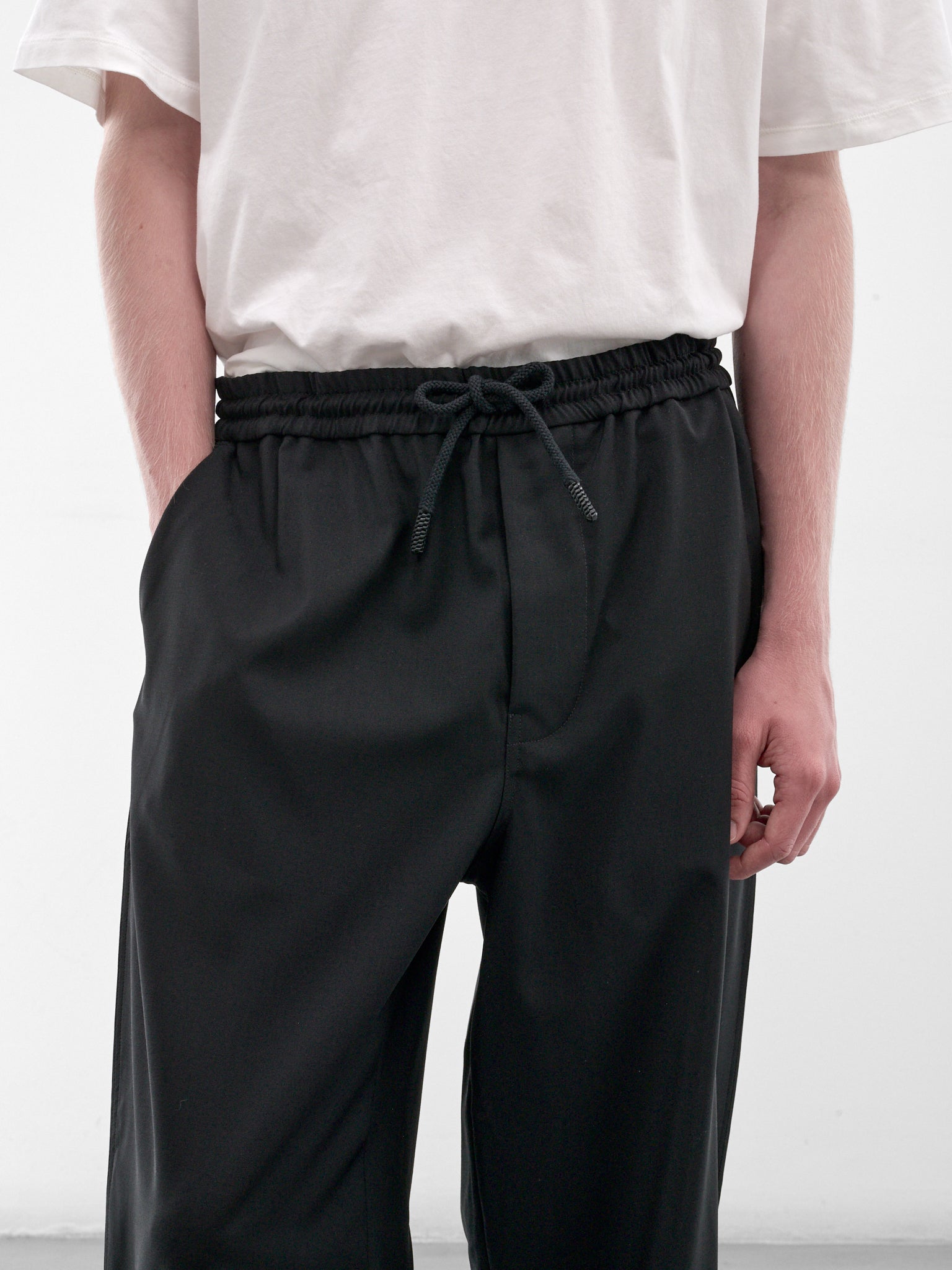 Black Wool Tailored Trousers (H526Y04X76-BLACK)