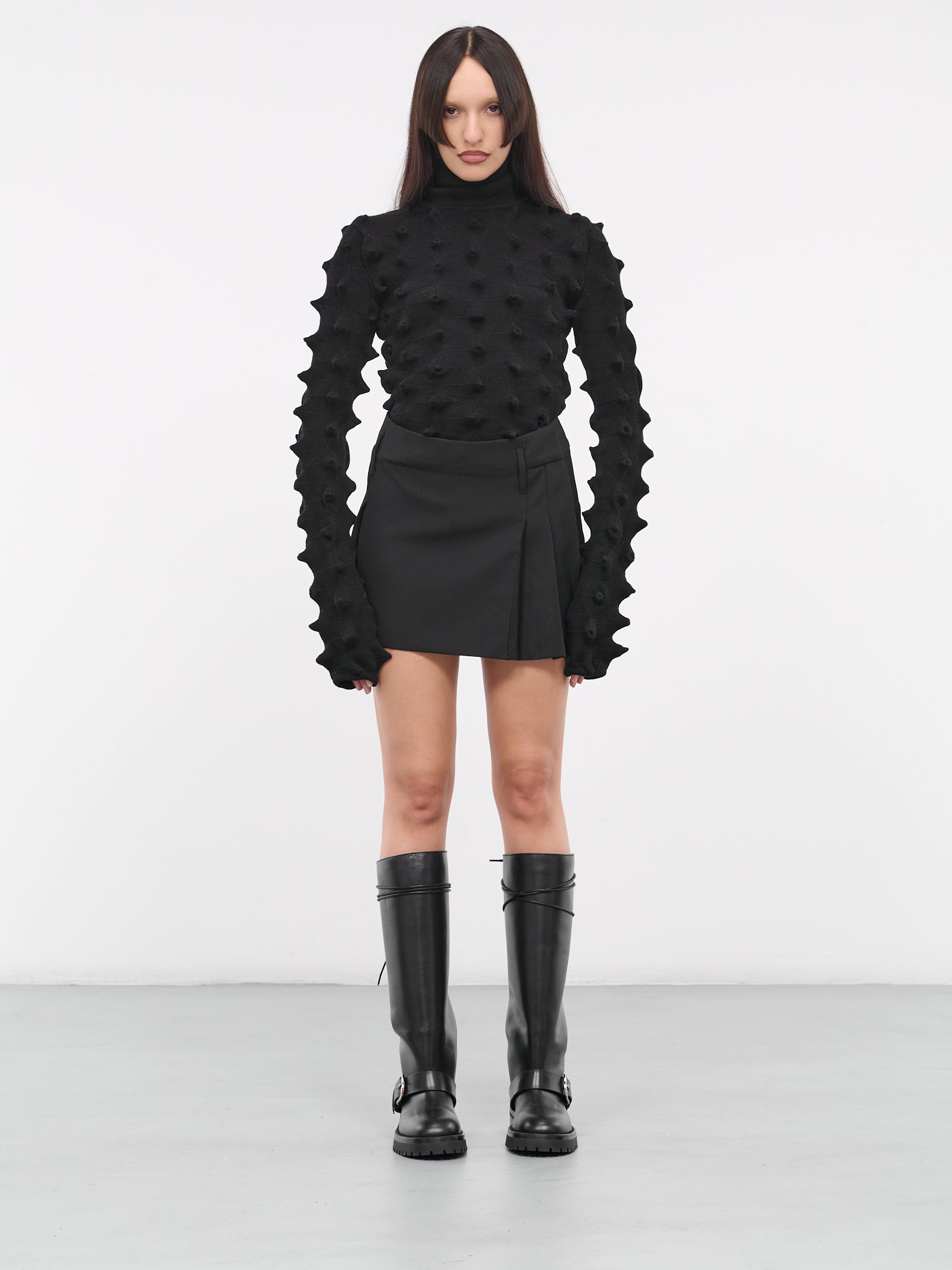 Spikes Turtleneck (HF019KNI0011000-TAP-SHOE)