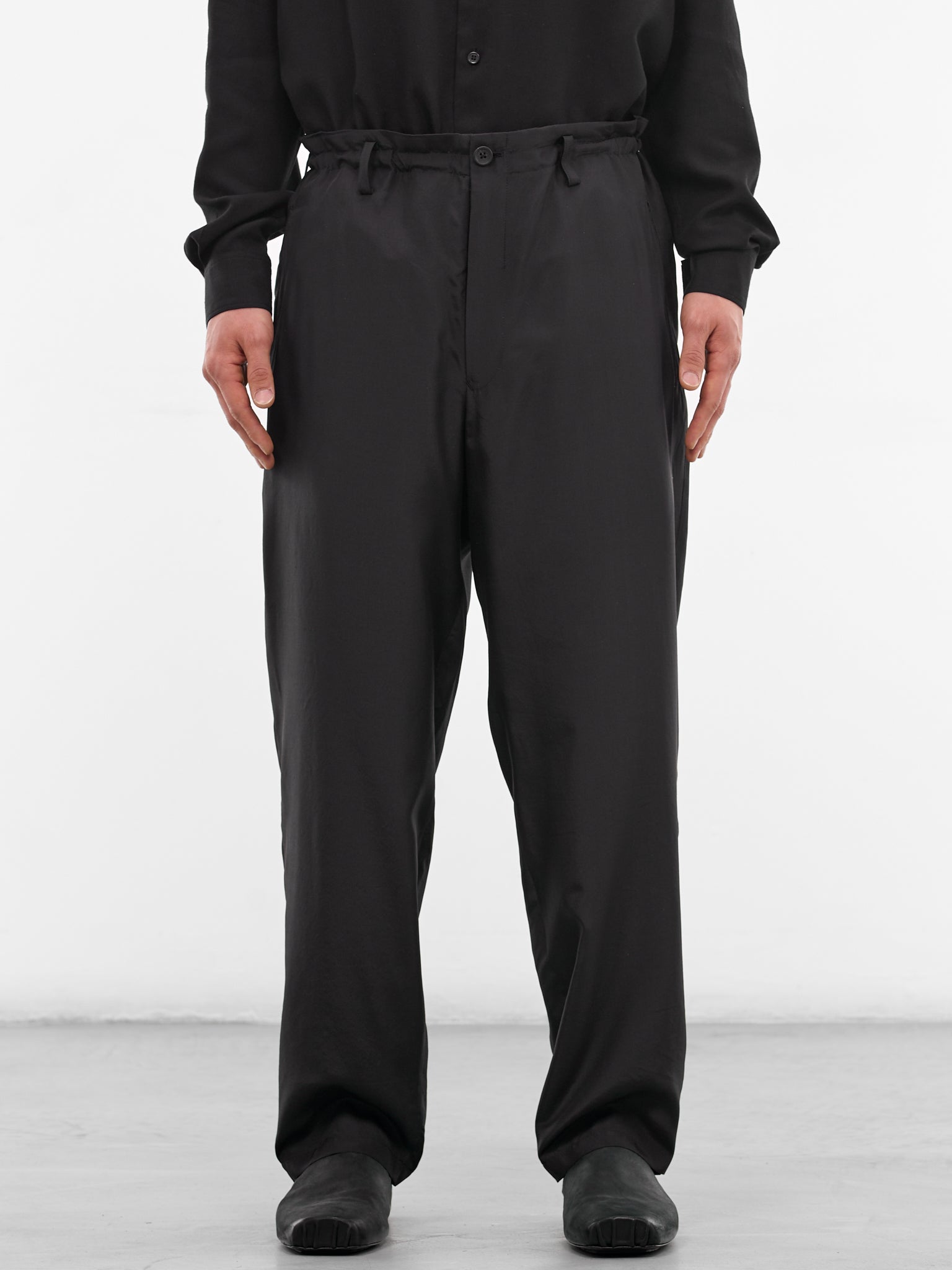 Black Silk Tapered Trousers (HK-P26-444-1-BLACK)