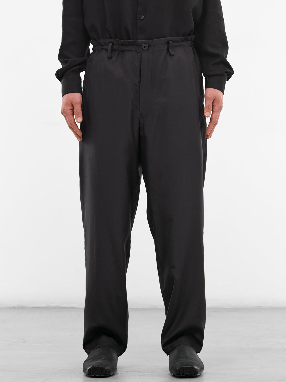 Black Silk Tapered Trousers (HK-P26-444-1-BLACK)
