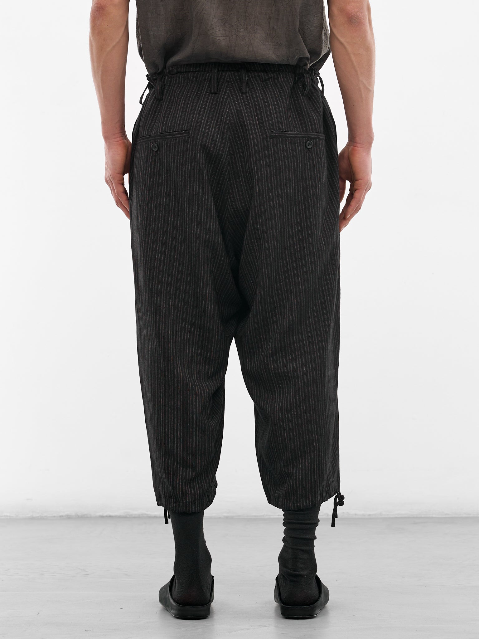 Black Striped Cropped Wide Trousers (HK-P54-227-1-BLACK)