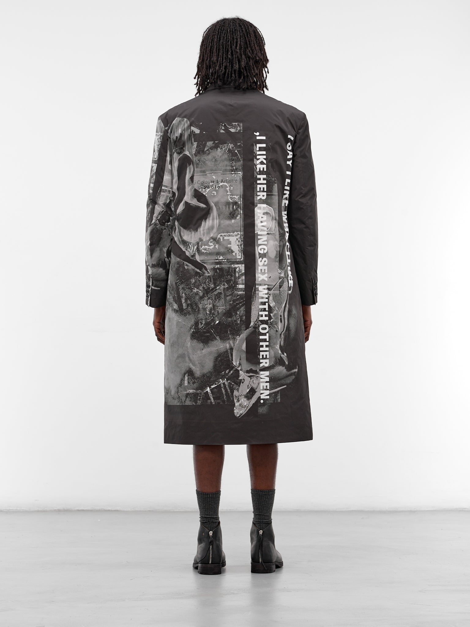 Black Reversible Graphic Padded Coat (HL-J44-831-BLACK)