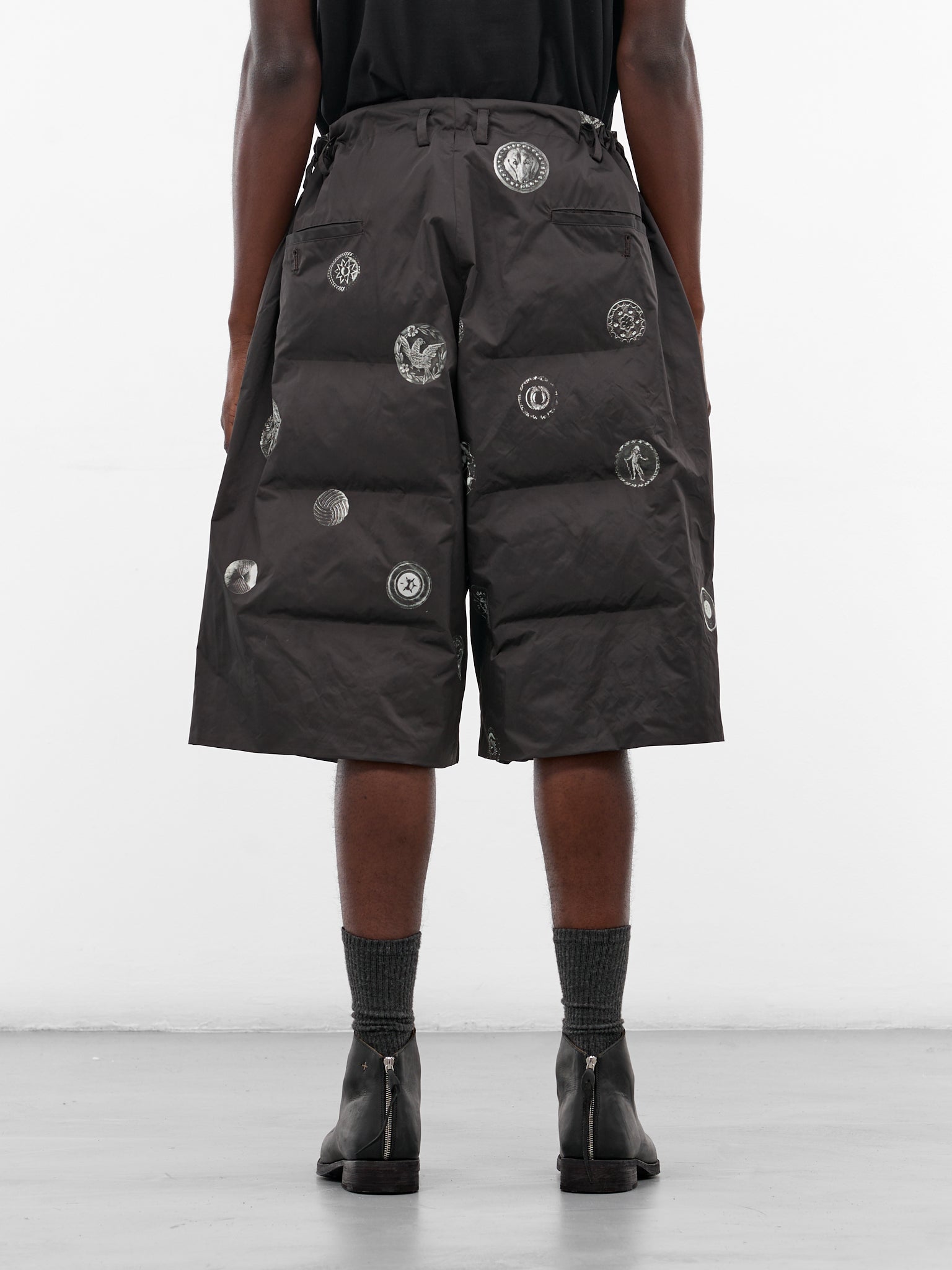 Black Graphic Padded Shorts (HL-P63-933-BLACK)