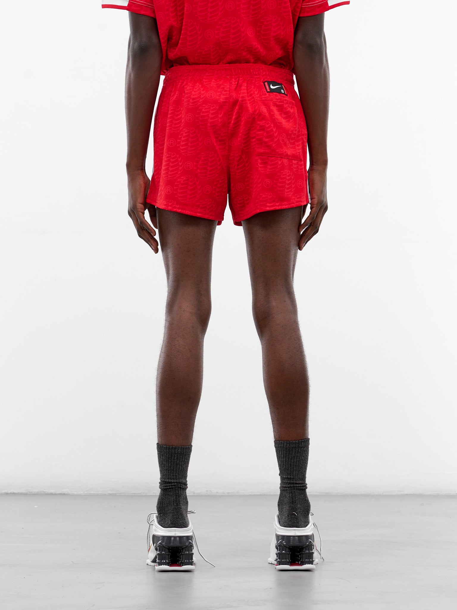 Martine Rose x Nike Red Shorts (HM9025-657-UNIVERSITY-RED-WHIT)