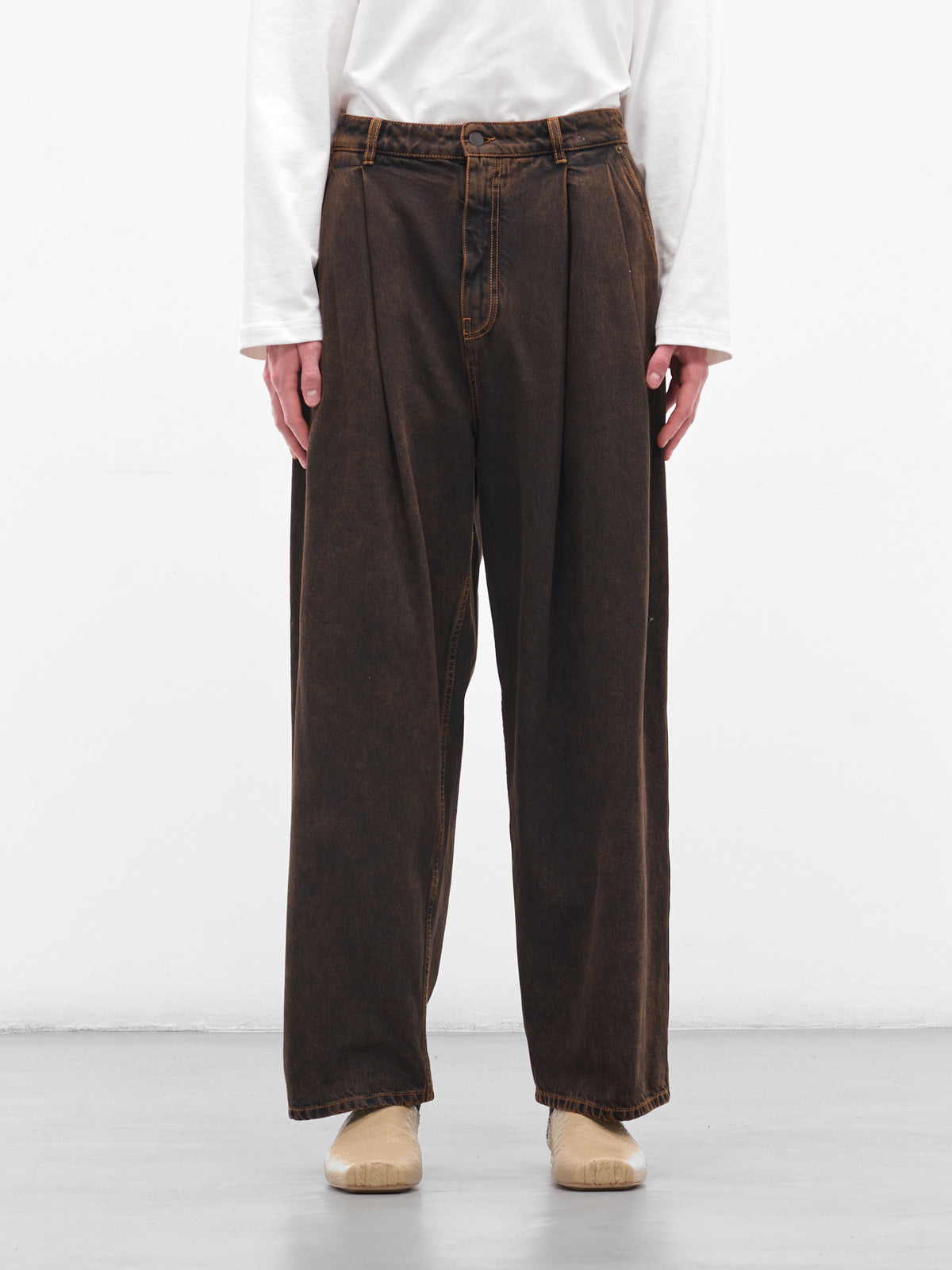 Brown Denim Baggy Pleated Jeans (HMMB67021A-HB252-BROWN)