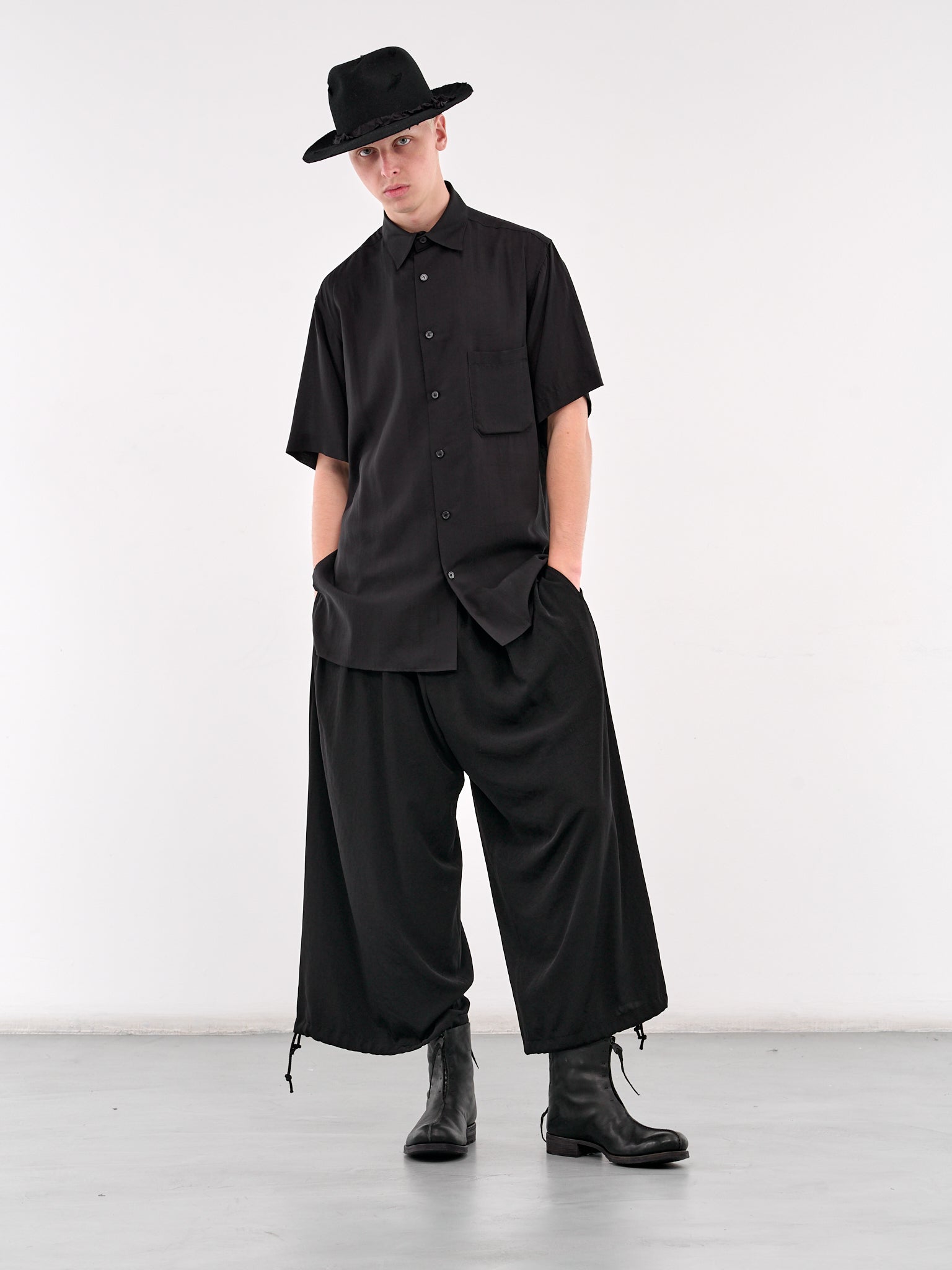Tuxedo Cropped Balloon Trousers (HP-P15-500-1-BLACK)
