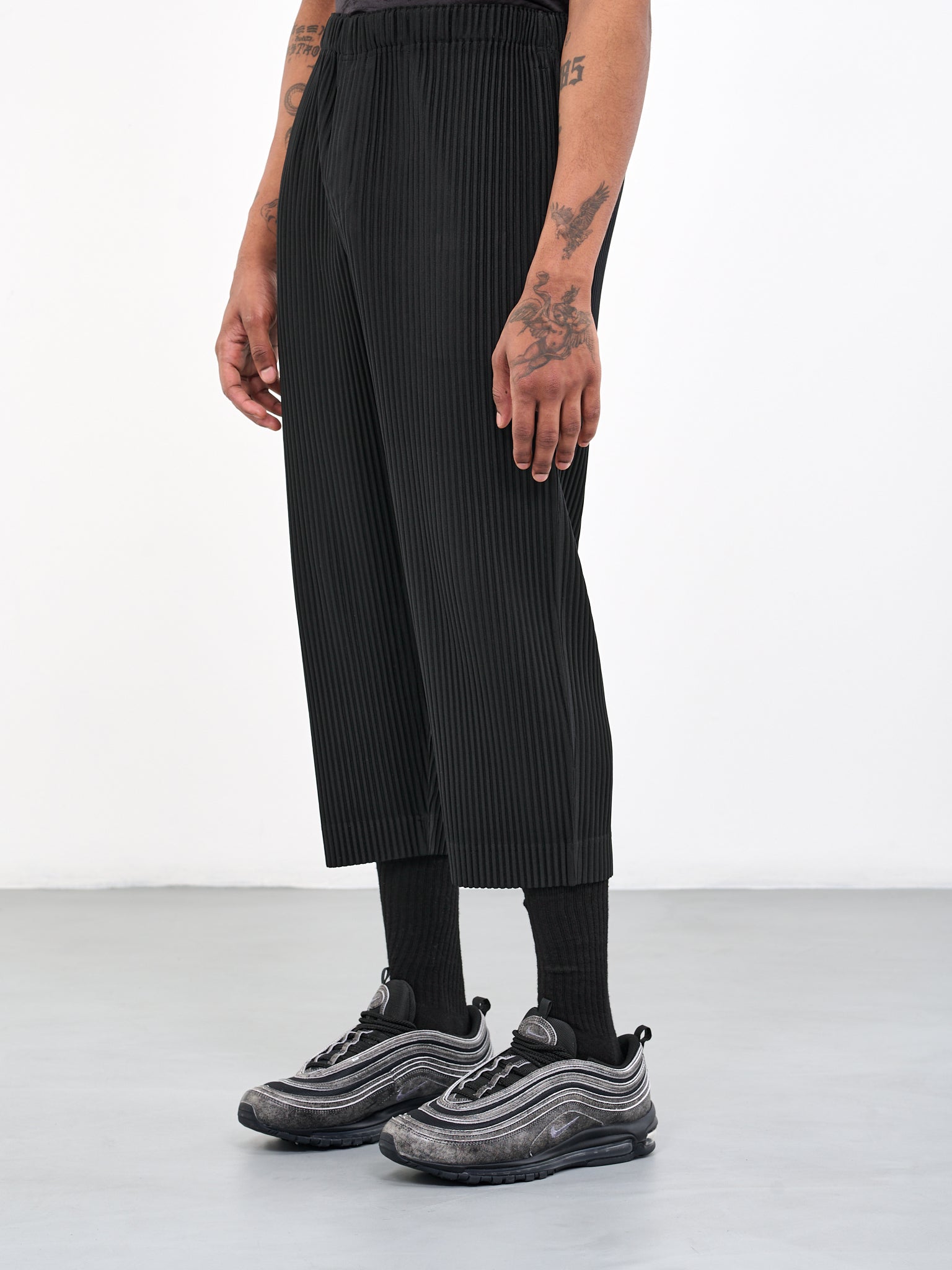 HOMME PLISSÉ ISSEY MIYAKE June Trousers | H. Lorenzo