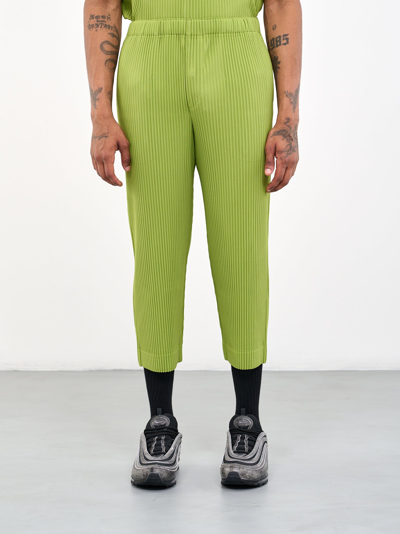HOMME PLISSÉ ISSEY MIYAKE June Trousers | H. Lorenzo - front