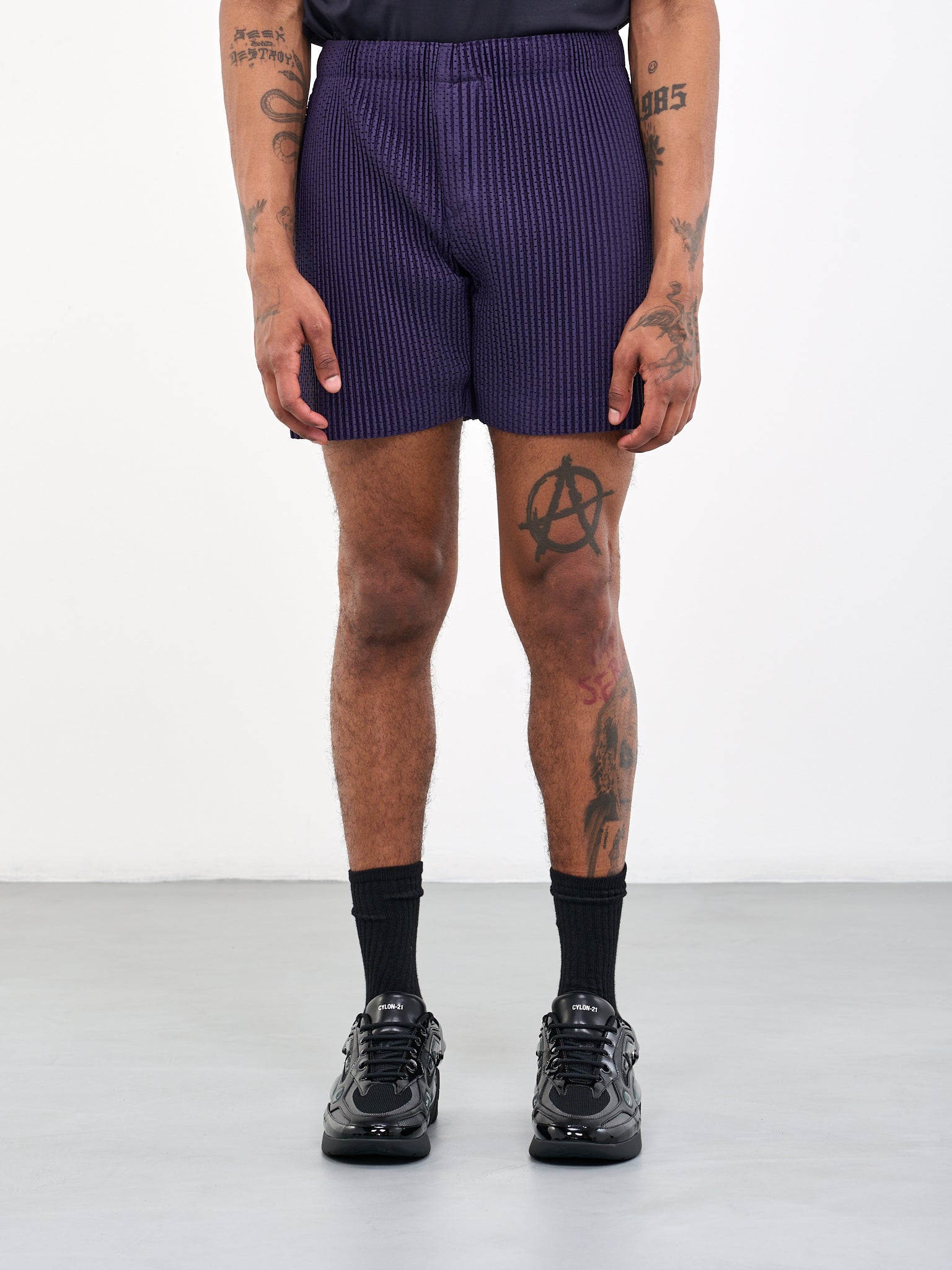 HOMME PLISSÉ ISSEY MIYAKE Mesh Shorts | H. Lorenzo - front