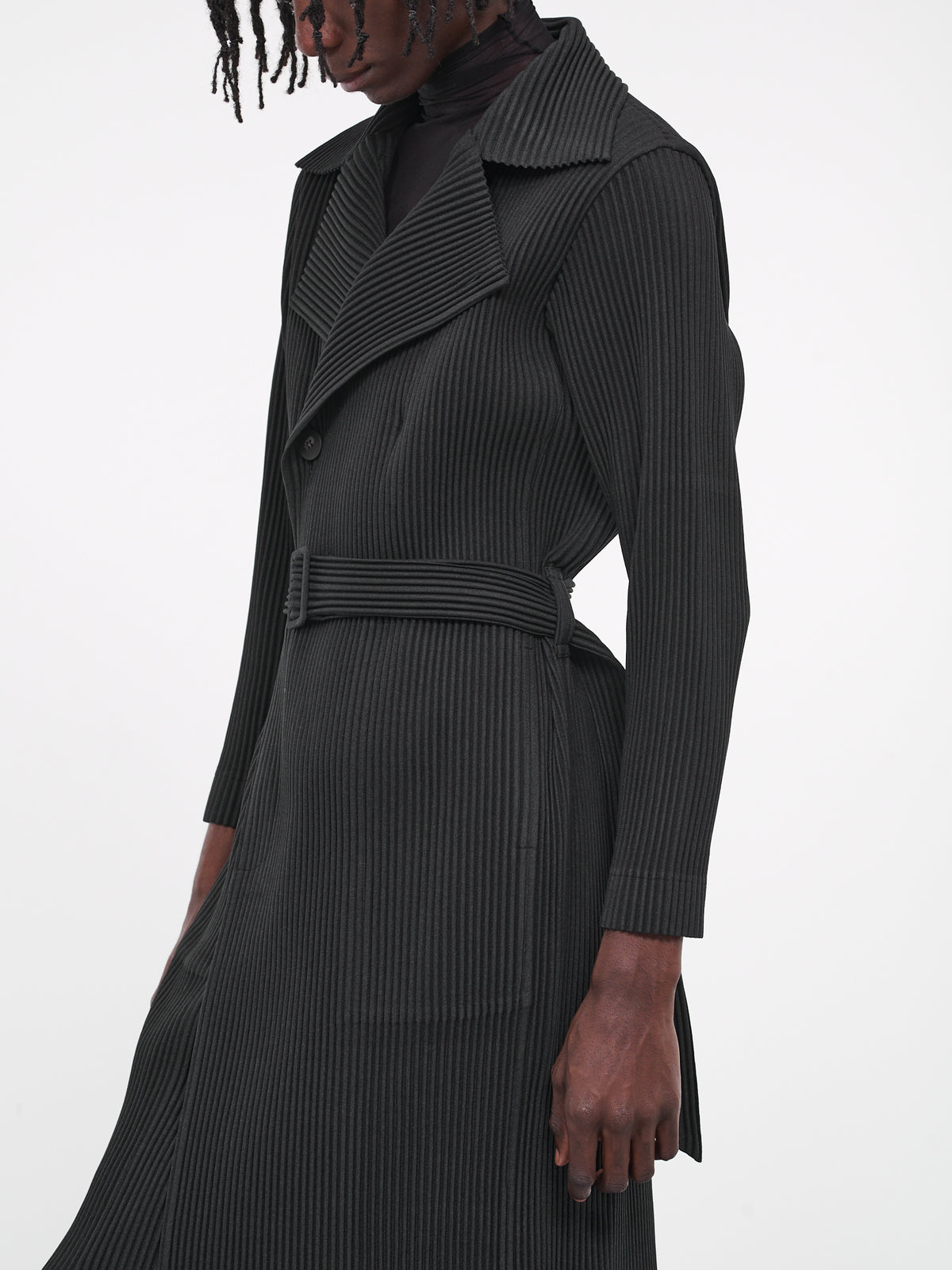 "Wool Like Light" Pleated Coat (HP38FA300-15-BLACK)