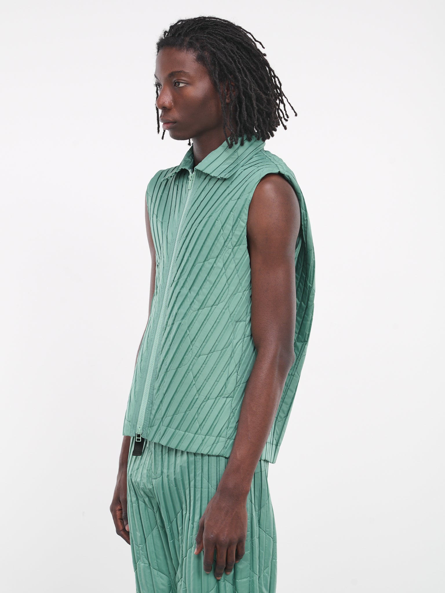 Padded Pleats Vest (HP38FE319-62-GREEN)