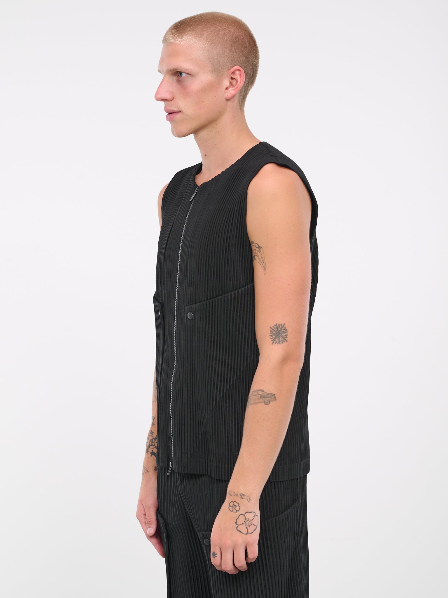 Unfold Vest (HP38JE365-15-BLACK)