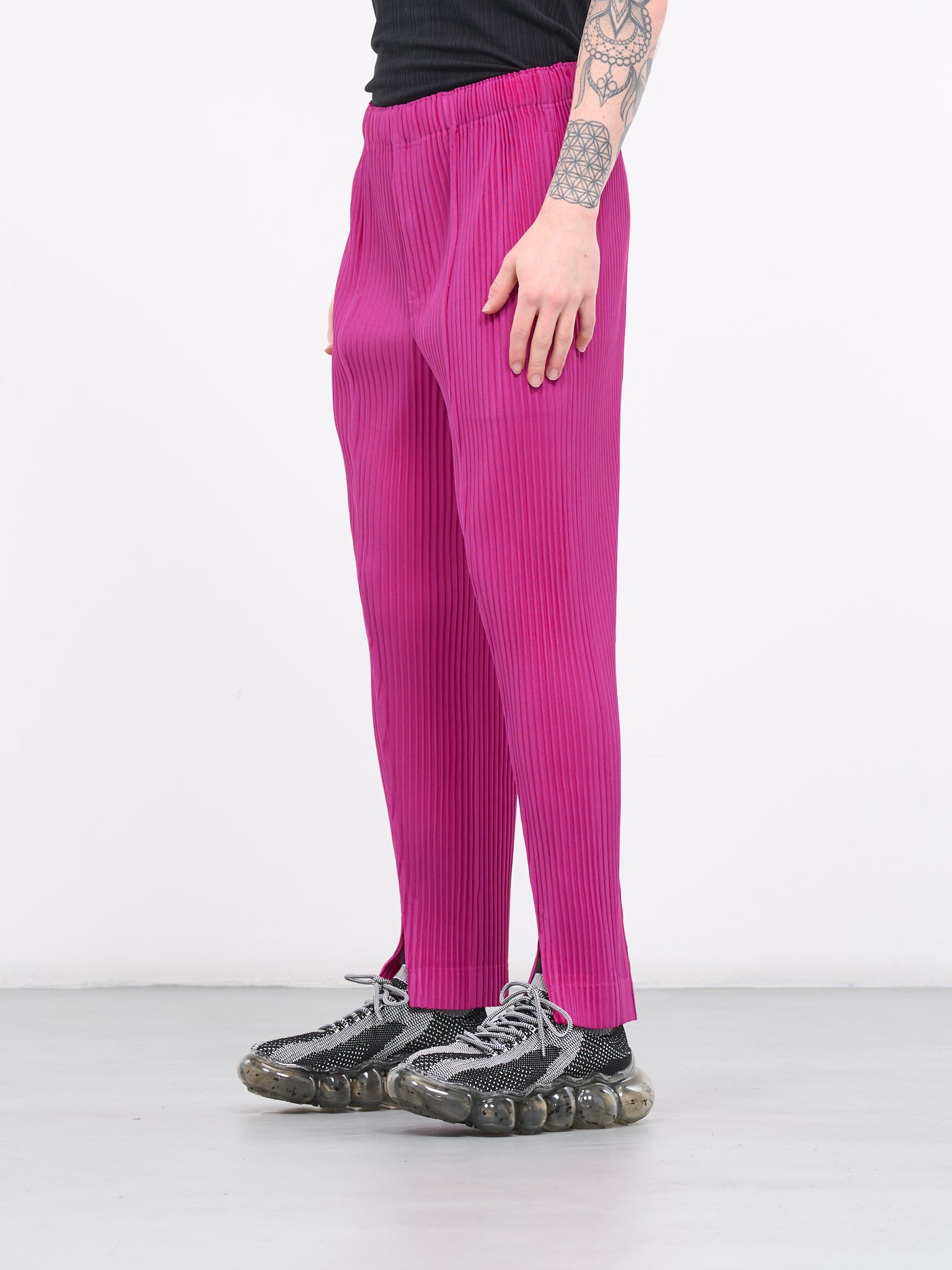 MC November Trousers (HP38JF124-25-MAGENTA)