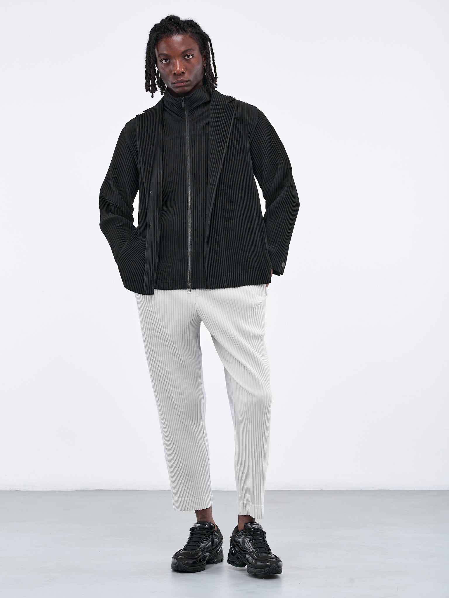 HOMME PLISSÉ ISSEY MIYAKE Pleats Trousers | H. Lorenzo - styled