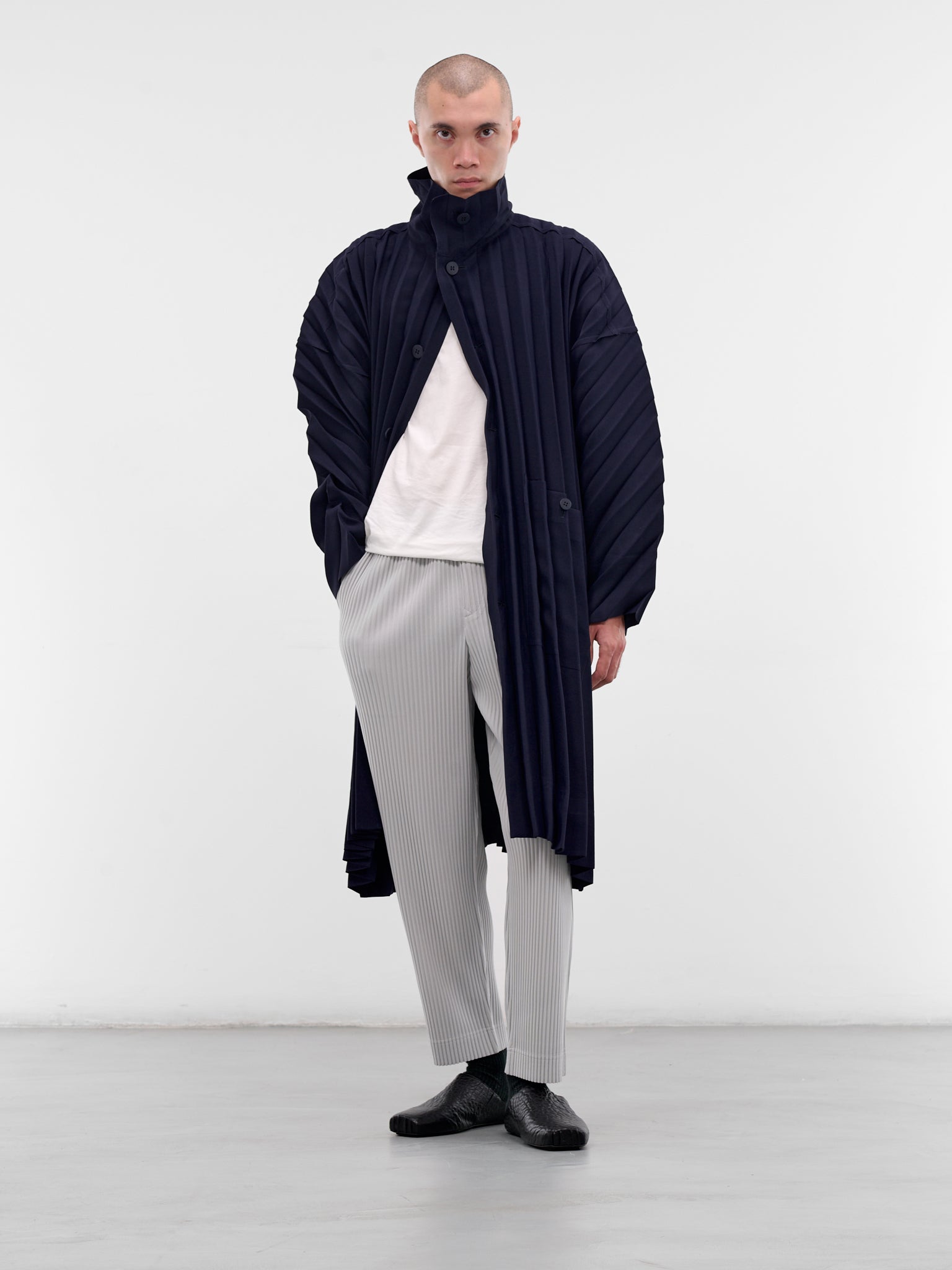 Navy Pleated Edge Coat (HP58FA261-75-NAVY)