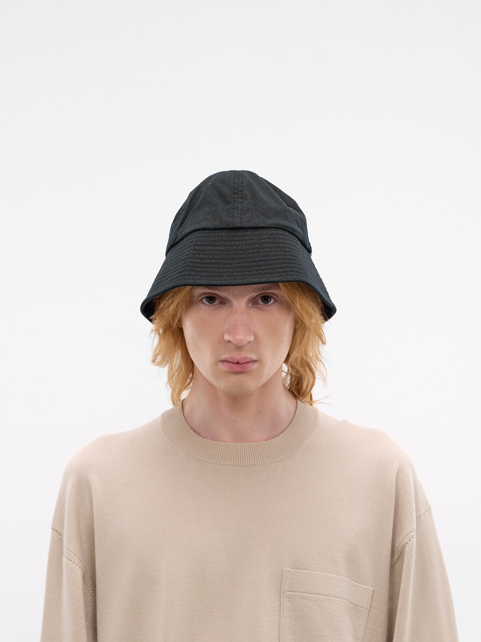【新品未使用】COTTON SOFT HAT (WIDE) Black Nylon Logo Bucket Hat (HQ-K601-S26-BLACK)