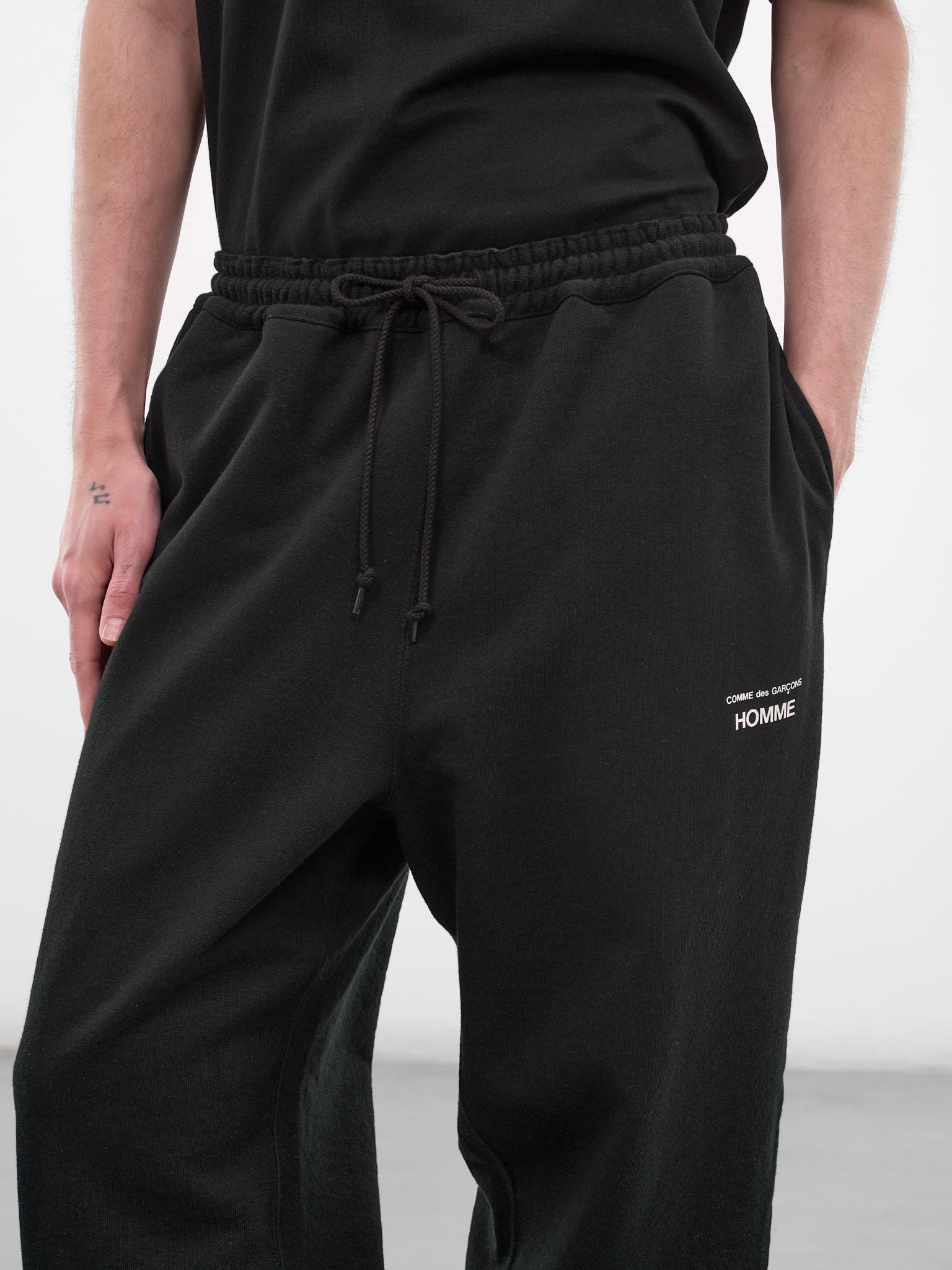 Black Cotton Logo Wide Joggers (HQ-P104-S26-BLACK)