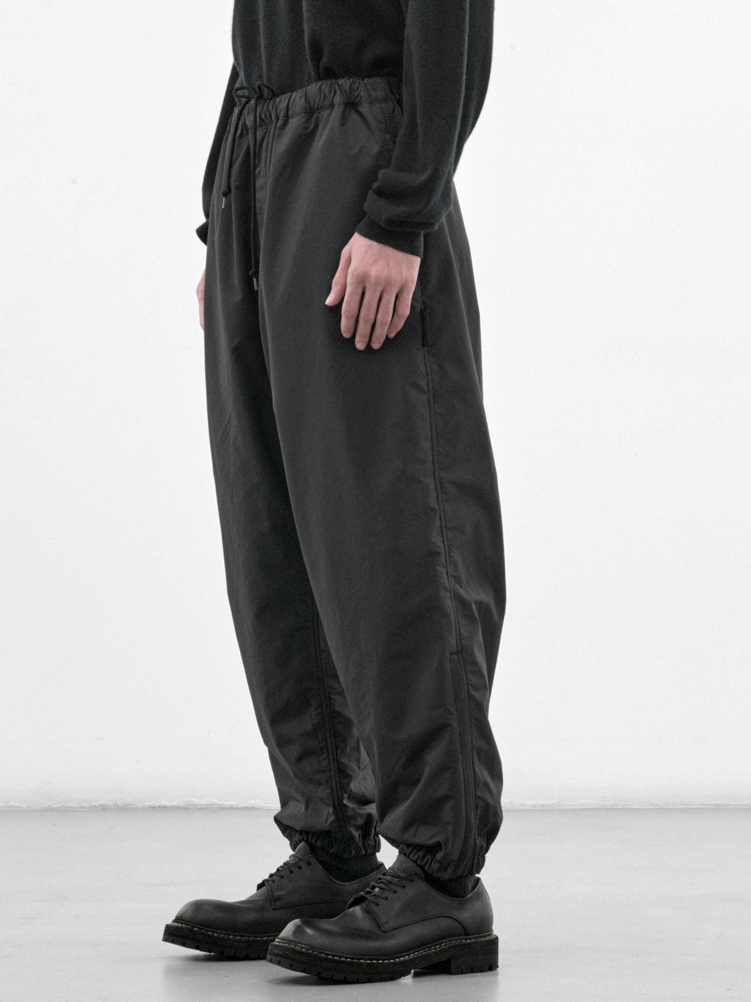 Black Drawstring Pants (HR-P038-W26-BLACK)