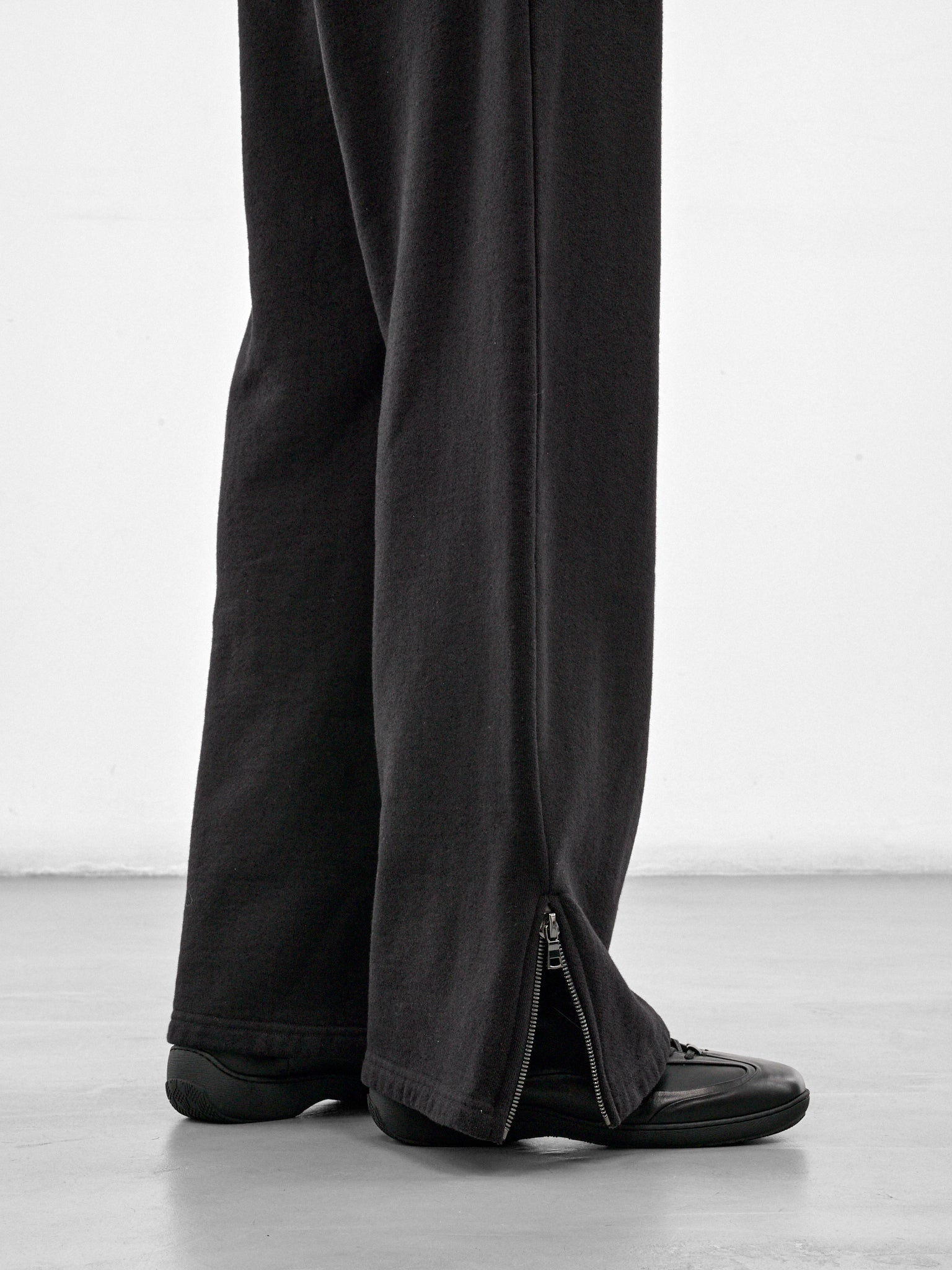 Black Wide Sweatpants (HR10301-BLACK-SS26)