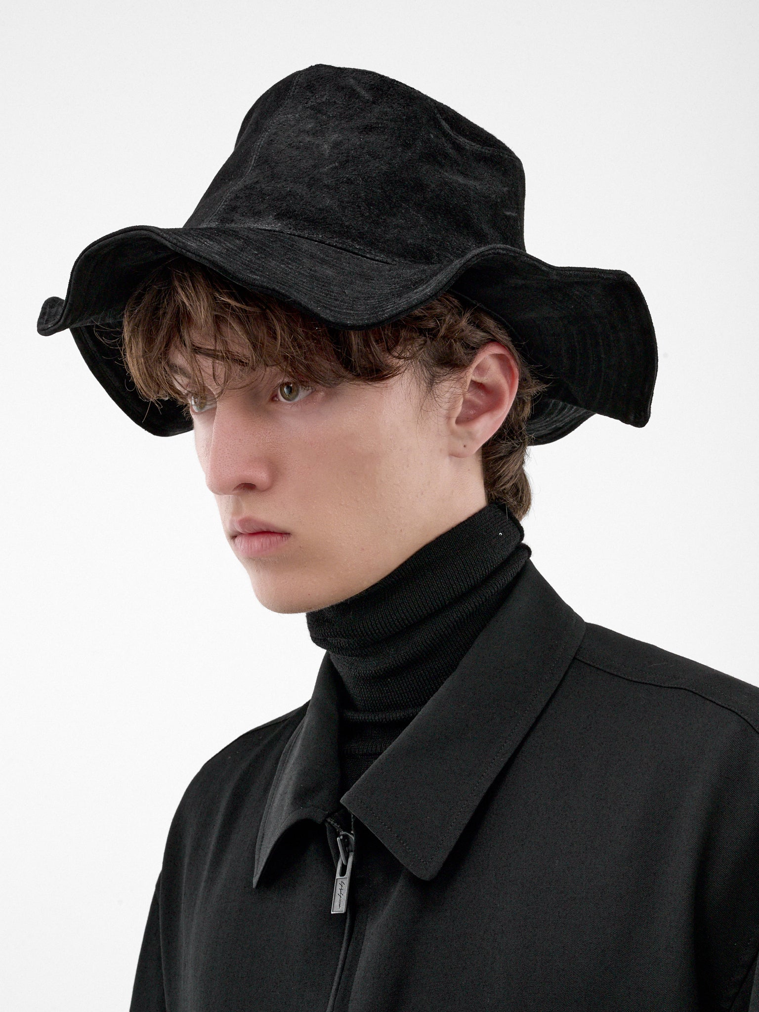 Black Horse Leather Curved Hat (HW-H13-785-1-BLACK)