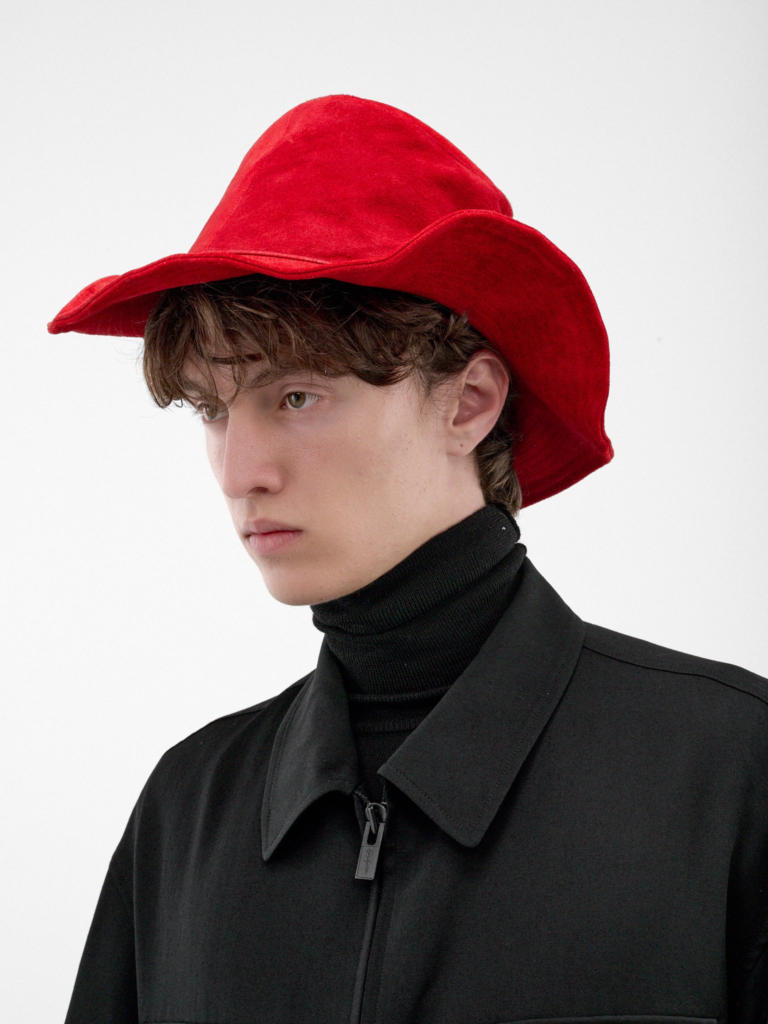 Red Horse Leather Curved Hat (HW-H13-785-2-RED)