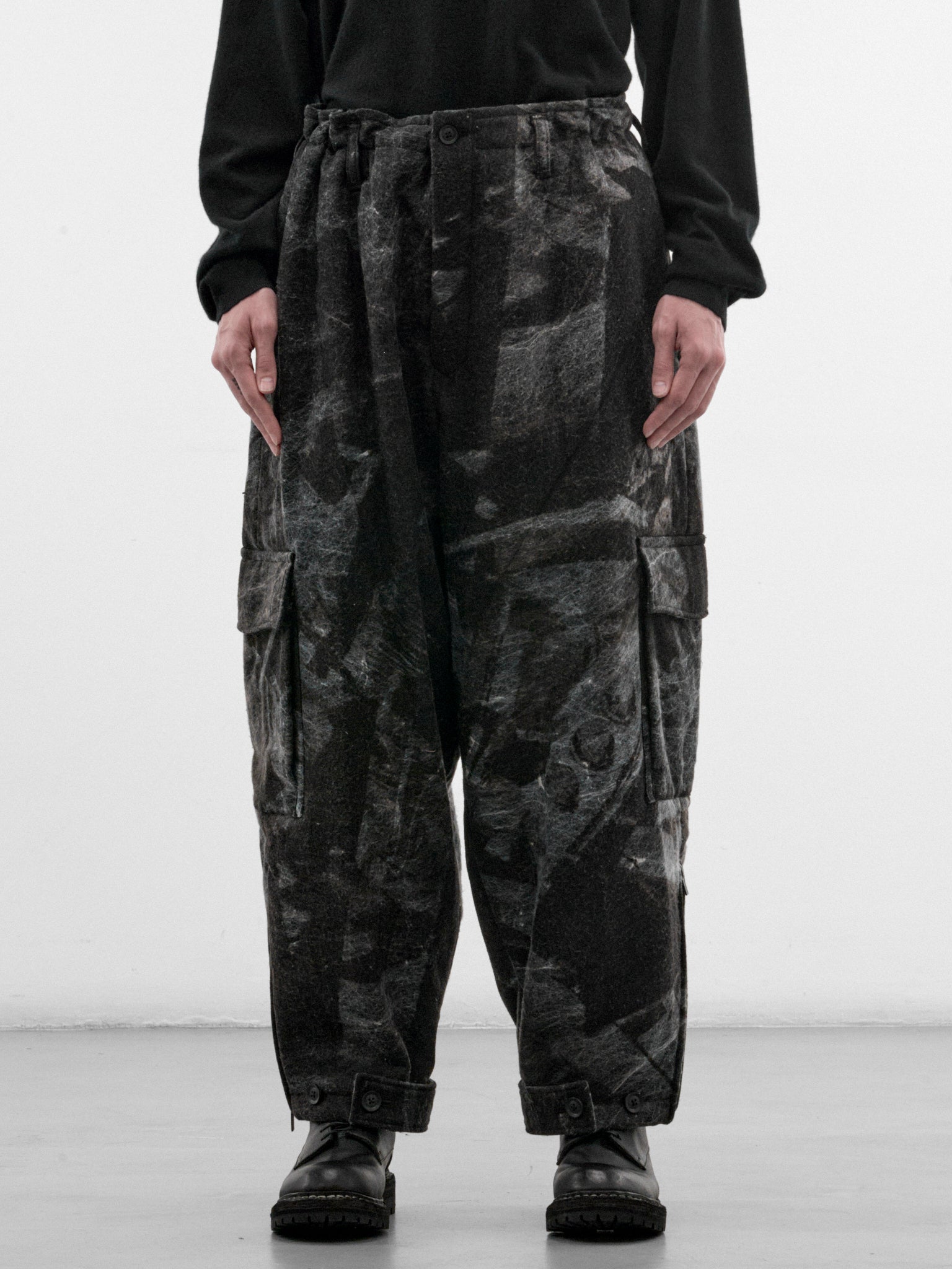 Black Printed Cargo Trousers (HW-P79-924-1-BLACK)