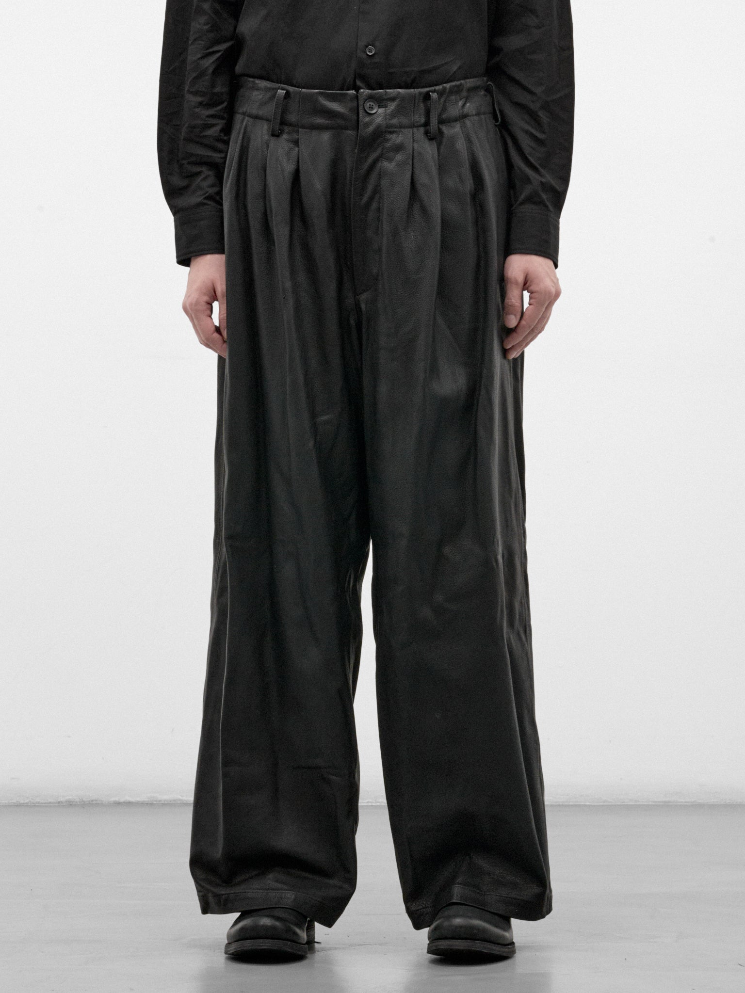 Black Leather Pleated Wide Trousers (HW-P98-703-BLACK)