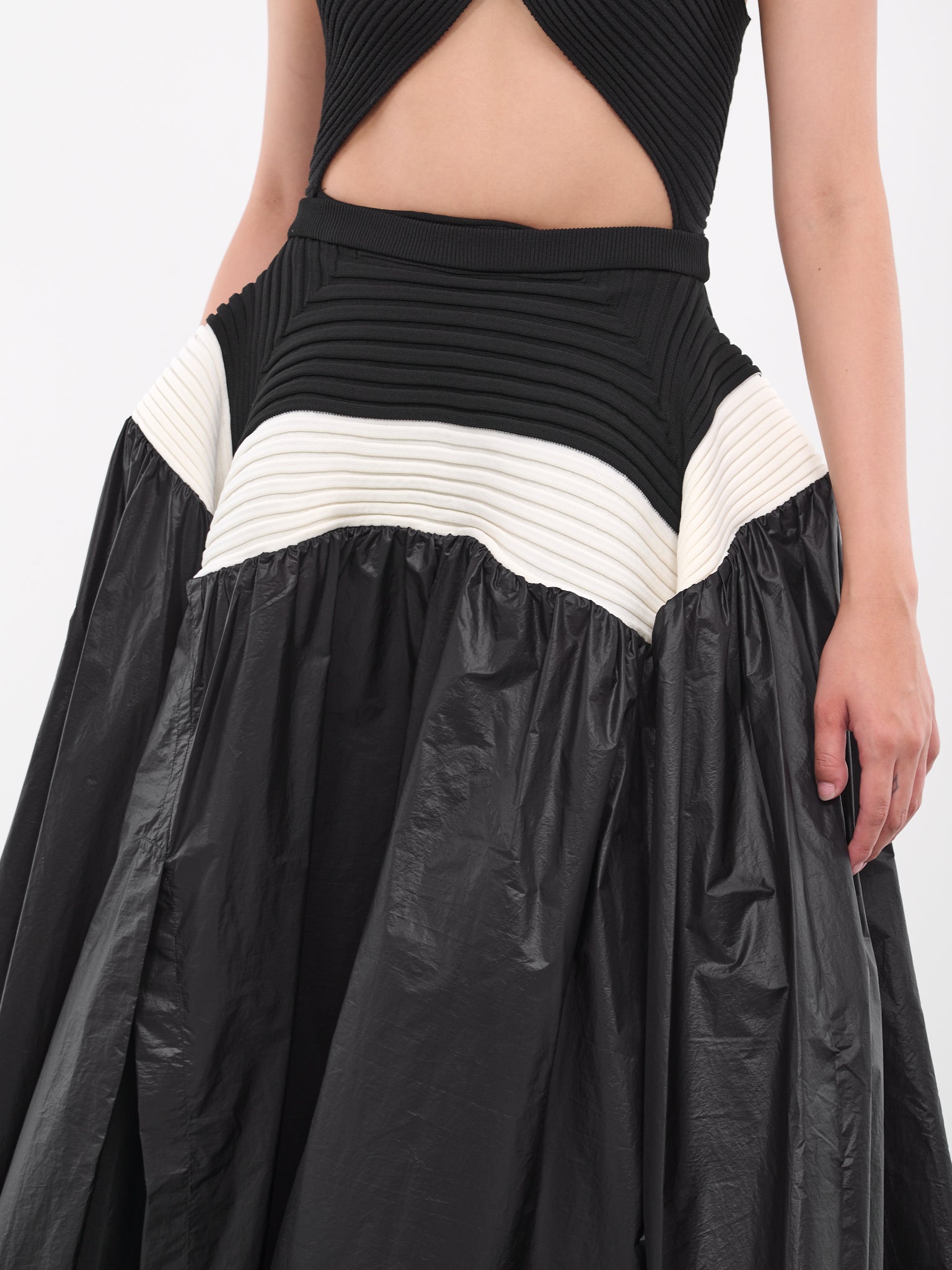 Square Scheme Skirt (IM38FG028-15-BLACK)