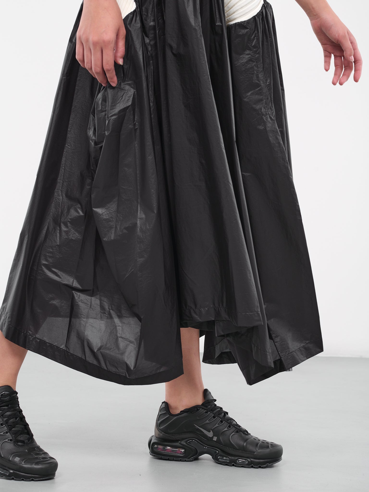 Square Scheme Skirt (IM38FG028-15-BLACK)