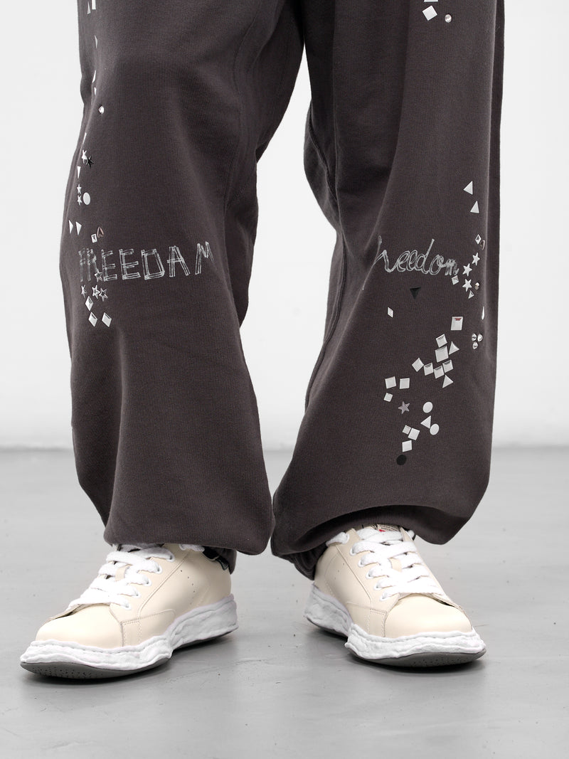 Black Studded Graphic Sweatpants (J15PT724-BLACK)