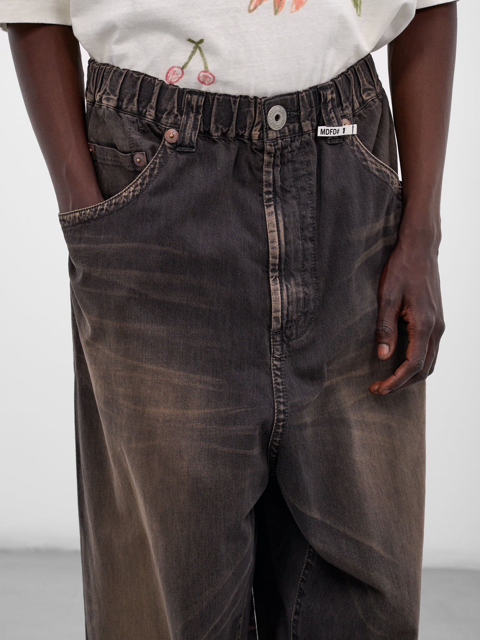 Black Faded Denim Baggy Jeans (J16PT123-BLACK)