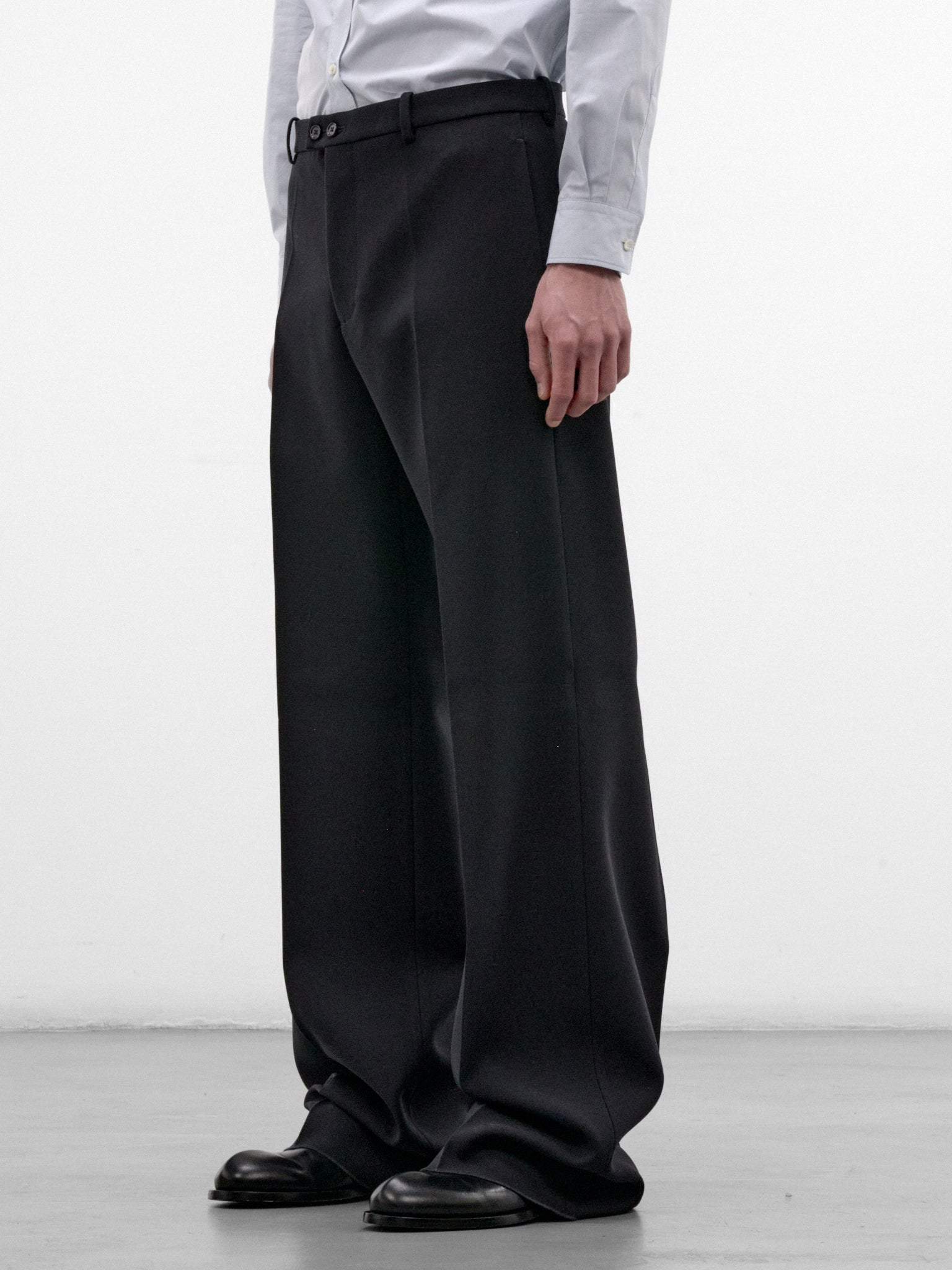 Black Wool Flared Trousers (J21KA0360-J70218-402-MIDNIGHT)